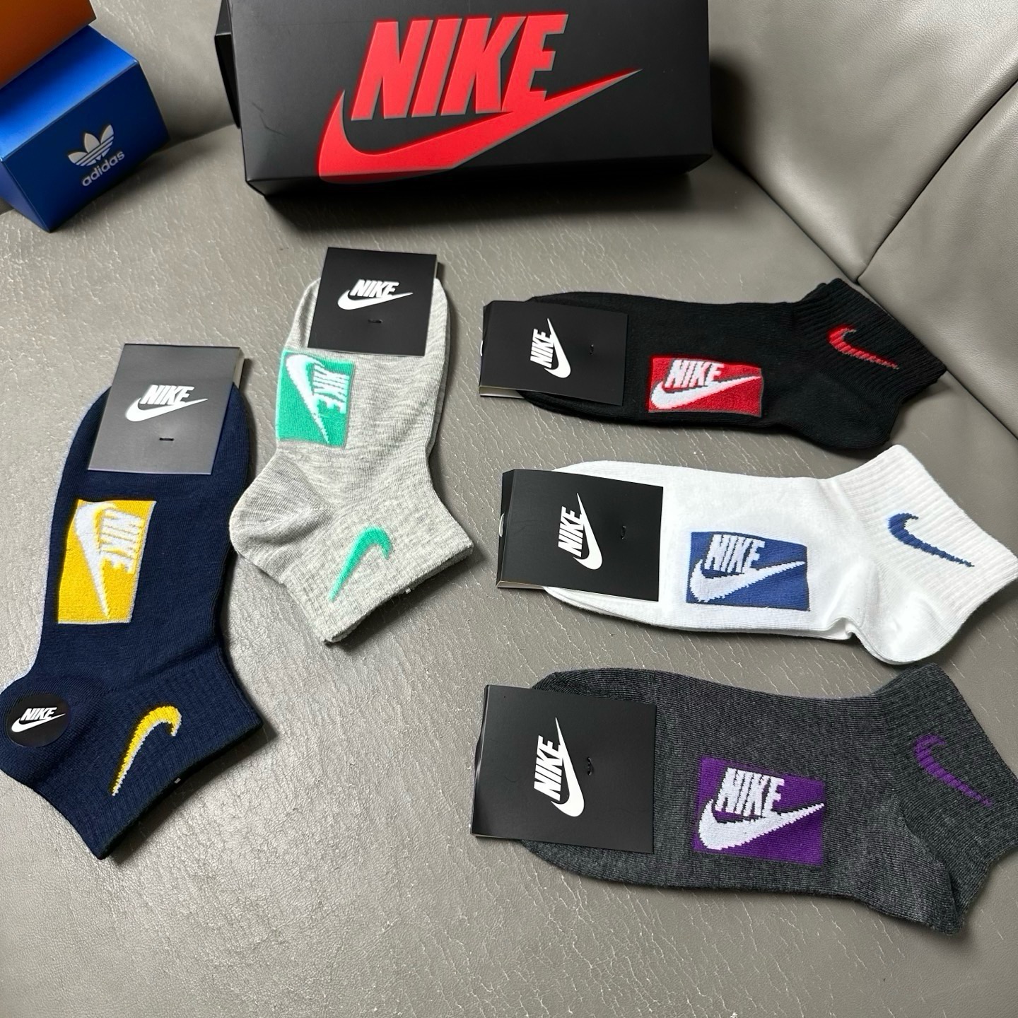 🆕Nike · 耐克❗️永远的经典永远的☑️❗️精梳棉材质，透气吸汗柔软舒适，上脚非常nice❗️商务风潮，送领导送长辈