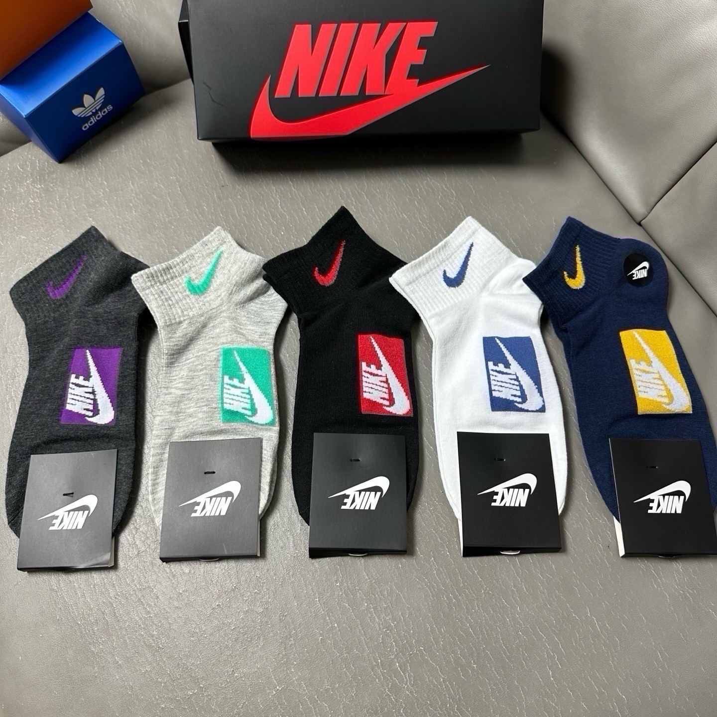 🆕Nike · 耐克❗️永远的经典永远的☑️❗️精梳棉材质，透气吸汗柔软舒适，上脚非常nice❗️商务风潮，送领导送长辈