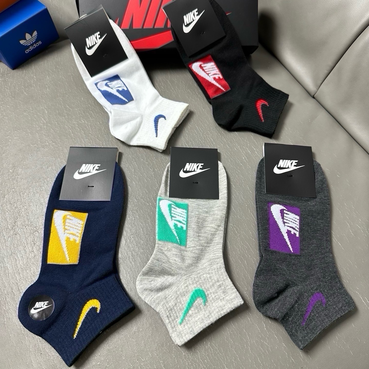 🆕Nike · 耐克❗️永远的经典永远的☑️❗️精梳棉材质，透气吸汗柔软舒适，上脚非常nice❗️商务风潮，送领导送长辈