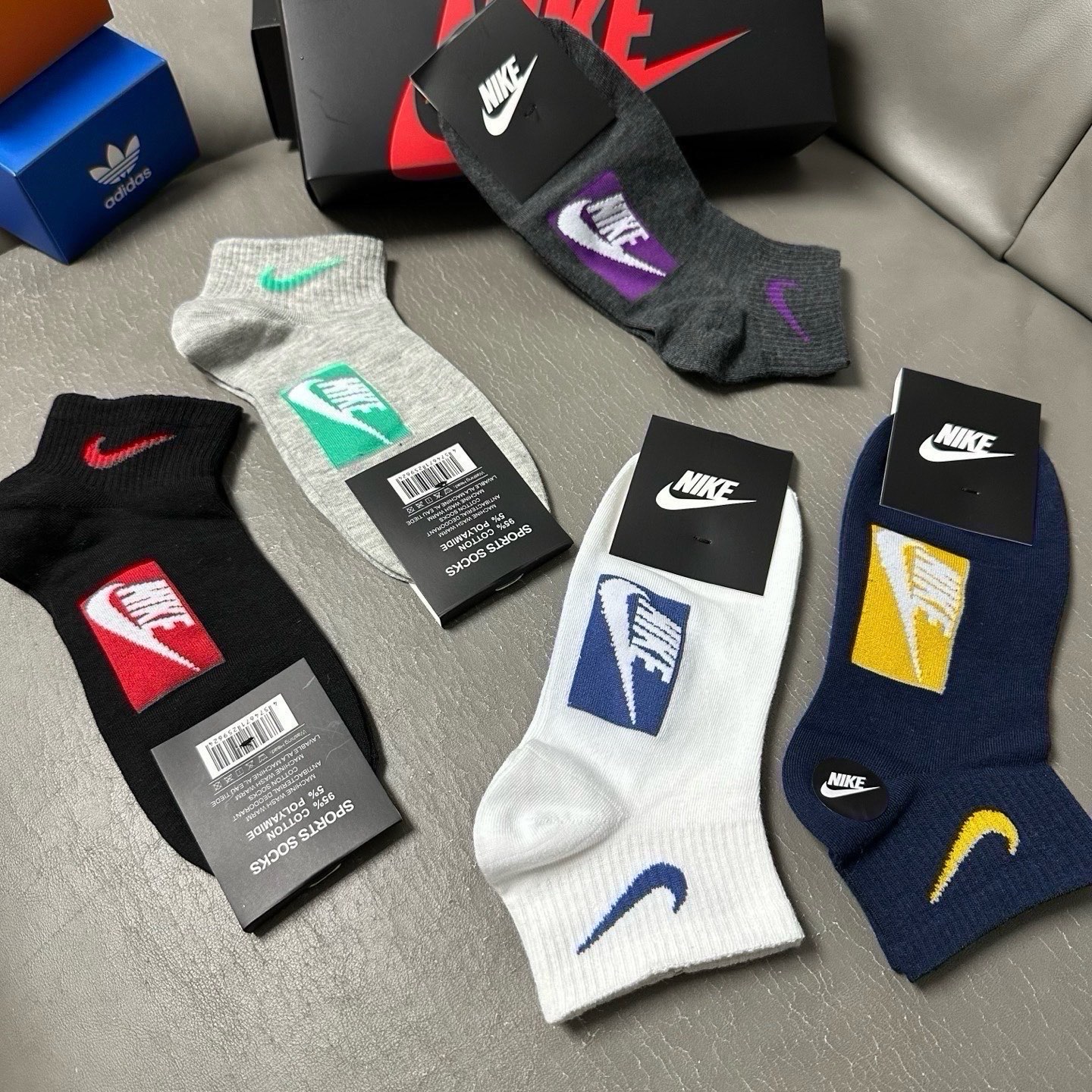 🆕Nike · 耐克❗️永远的经典永远的☑️❗️精梳棉材质，透气吸汗柔软舒适，上脚非常nice❗️商务风潮，送领导送长辈