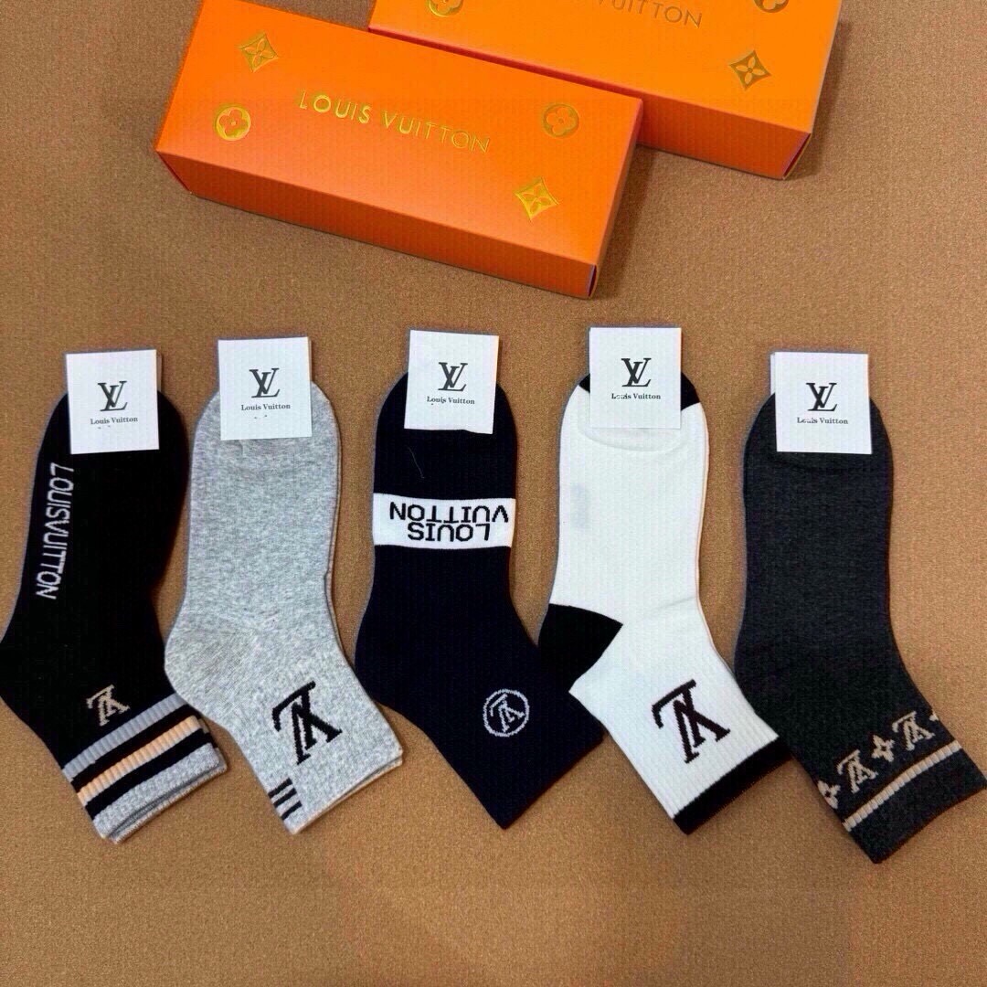🆕Louis Vuitton · 路易威登❗️驴家新品男款袜子❗️【一盒五双】驴家经典logo，纯棉材质制造，透气舒适，