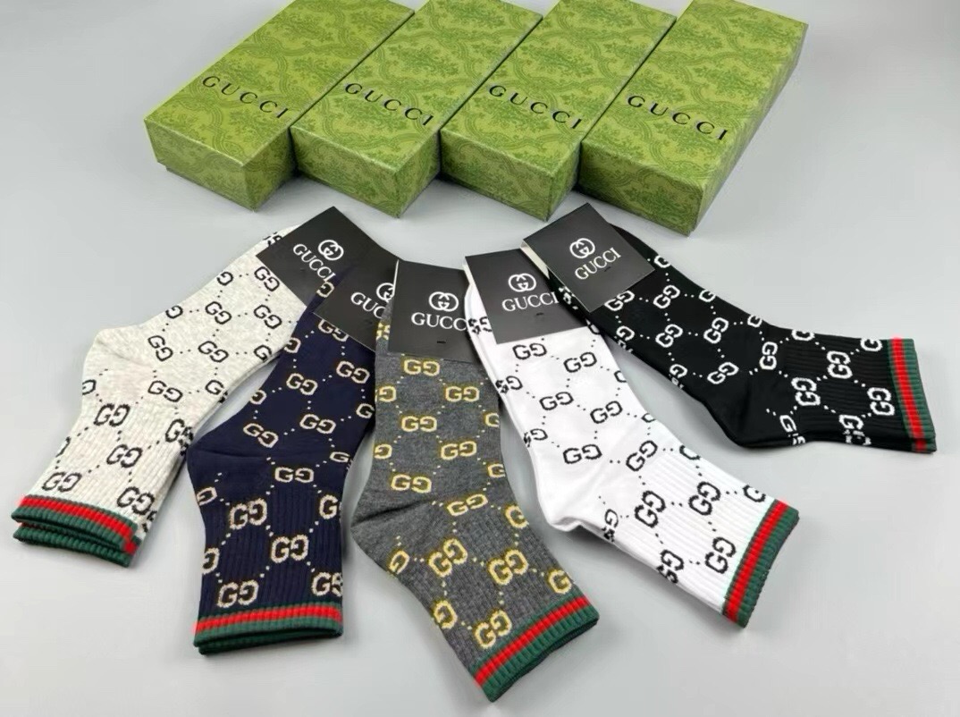 🆕Gucci · 古奇❗️大G家男款袜子❗️【一盒五双】红绿条搭配品牌全称logo，特显高大上，纯棉材质，透气舒适，运动