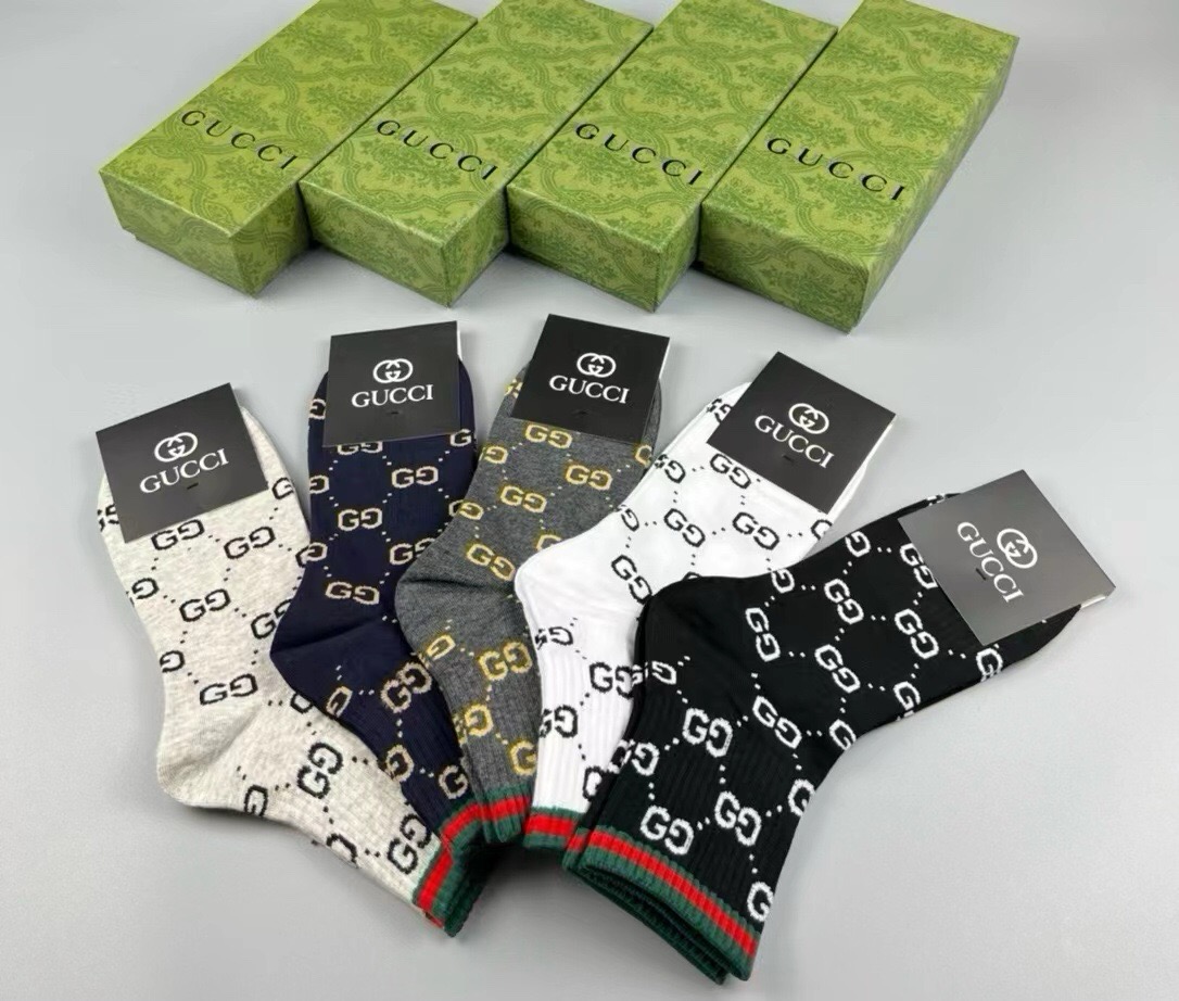 🆕Gucci · 古奇❗️大G家男款袜子❗️【一盒五双】红绿条搭配品牌全称logo，特显高大上，纯棉材质，透气舒适，运动