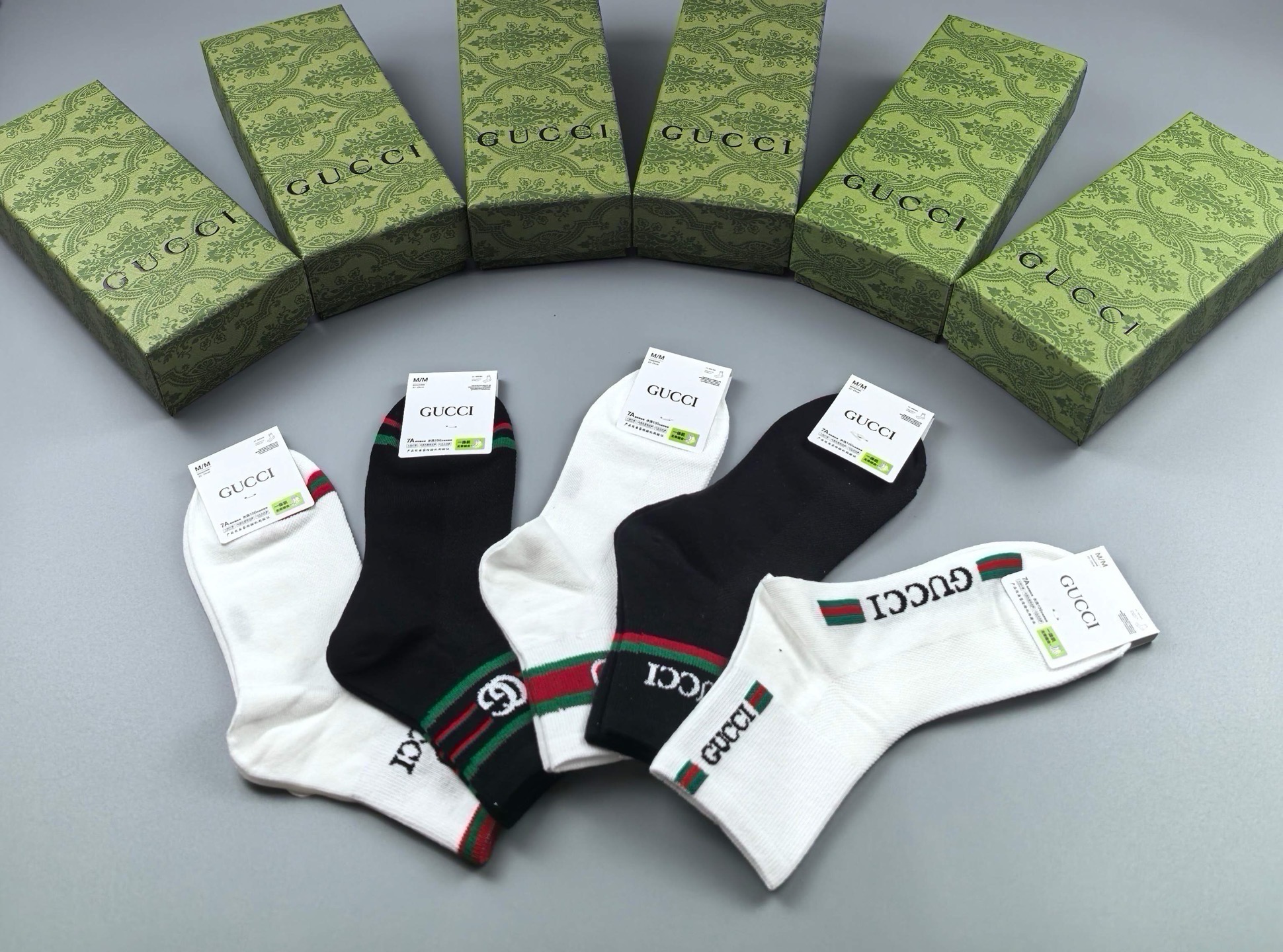 🆕Gucci · 古奇❗️G家新品袜子❗️【一盒五双】提花经典双G标志，超级nice，实物超漂亮，超火爆小单品，大牌出街