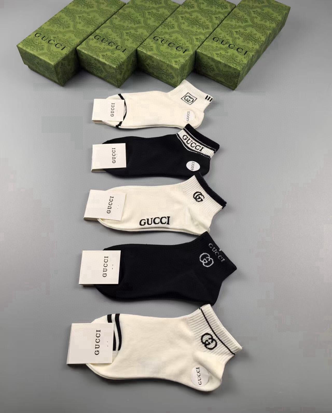🆕Gucci · 古奇❗️G家新品短袜❗️【一盒五双】提花经典标志，超级nice，实物超漂亮，超火爆小单品，大牌出街，潮