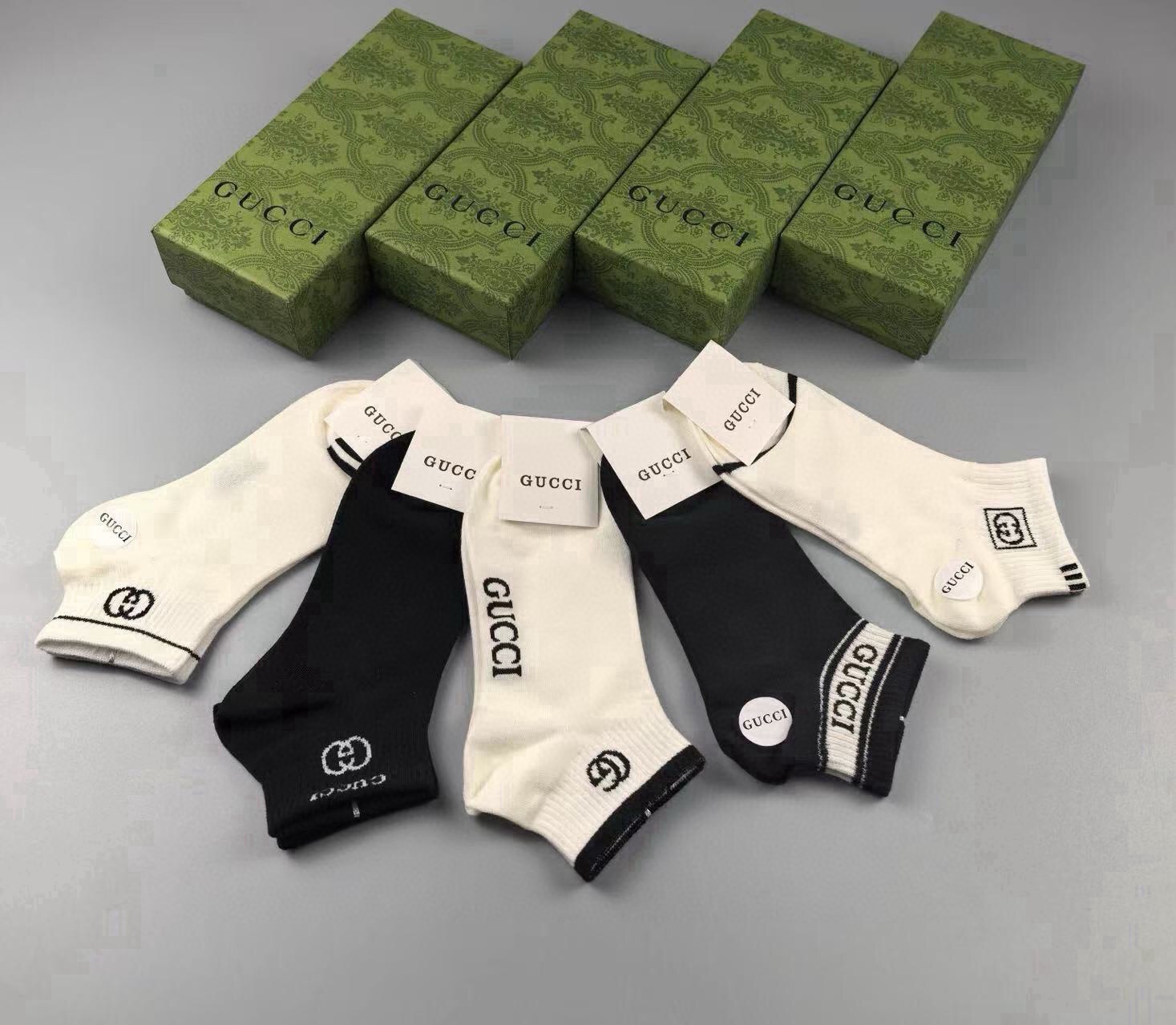 🆕Gucci · 古奇❗️G家新品短袜❗️【一盒五双】提花经典标志，超级nice，实物超漂亮，超火爆小单品，大牌出街，潮