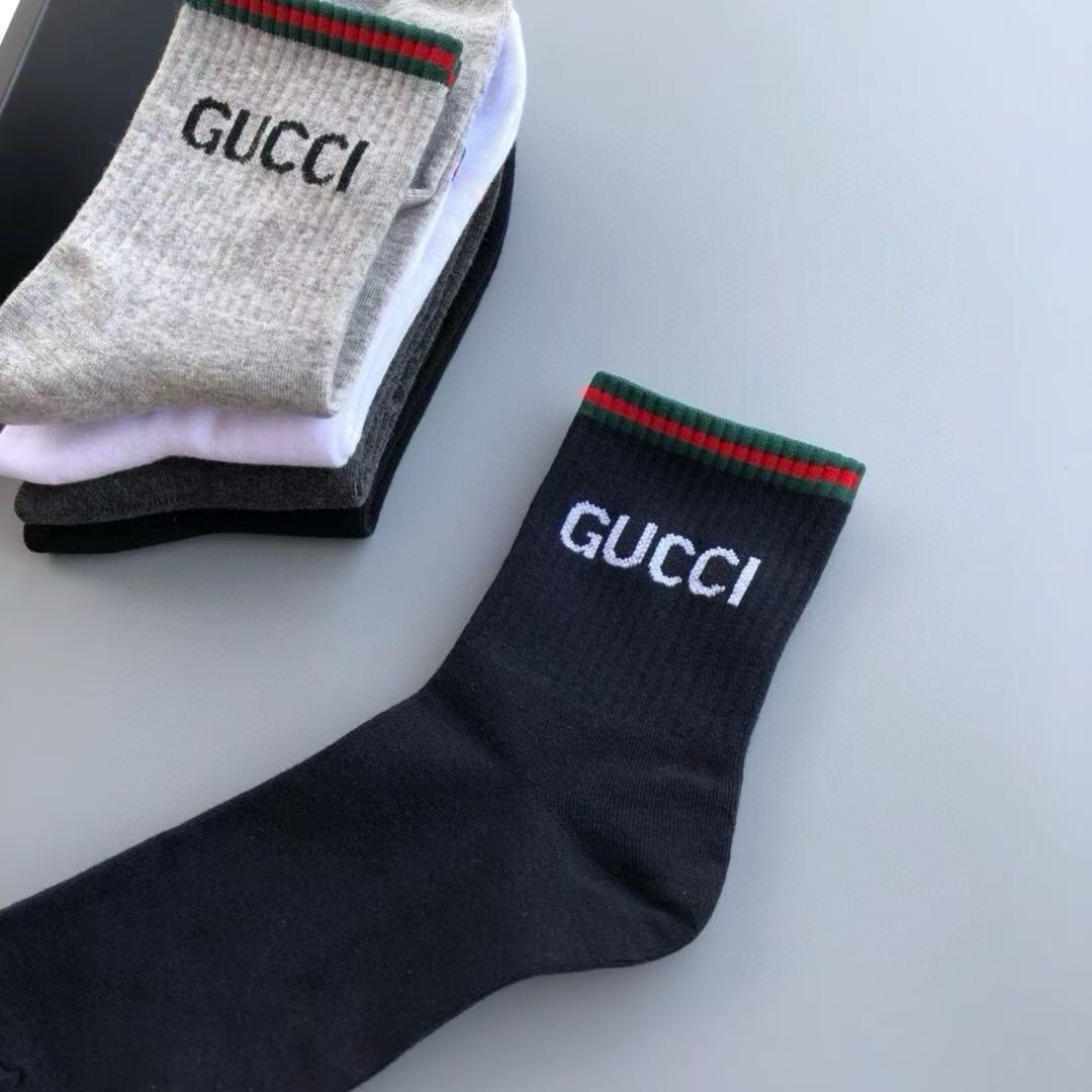 🆕Gucci · 古奇❗️大G家男款袜子❗️【一盒五双】红绿条搭配品牌全称logo，特显高大上，纯棉材质，透气舒适，运动