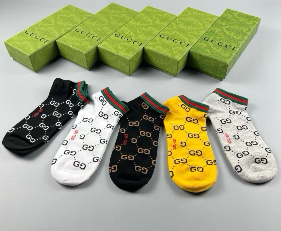 🆕Gucci · 古奇❗️G家新品男款袜子❗️【一盒五双】提花经典标志，超级nice，实物超漂亮，超火爆小单品，大牌出街