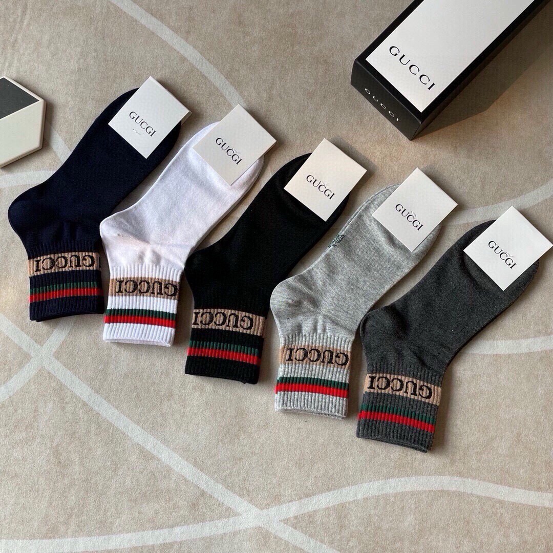 🆕Gucci · 古奇❗️大G家新品男款短筒袜子❗️【一盒五双】红绿条搭配品牌全称logo，特显高大上，纯棉材质，透气舒
