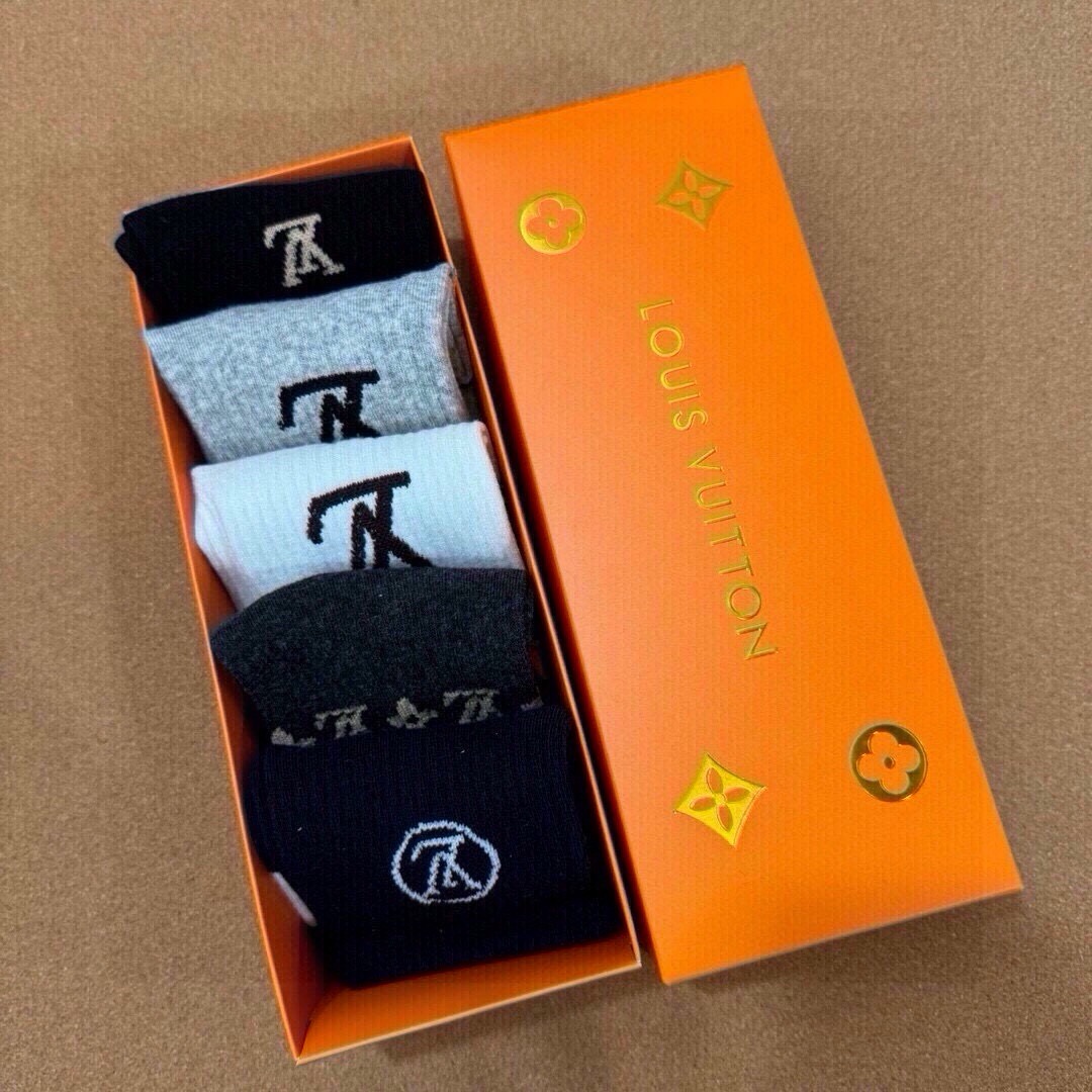 🆕Louis Vuitton · 路易威登❗️驴家新品男款袜子❗️【一盒五双】驴家经典logo，纯棉材质制造，透气舒适，