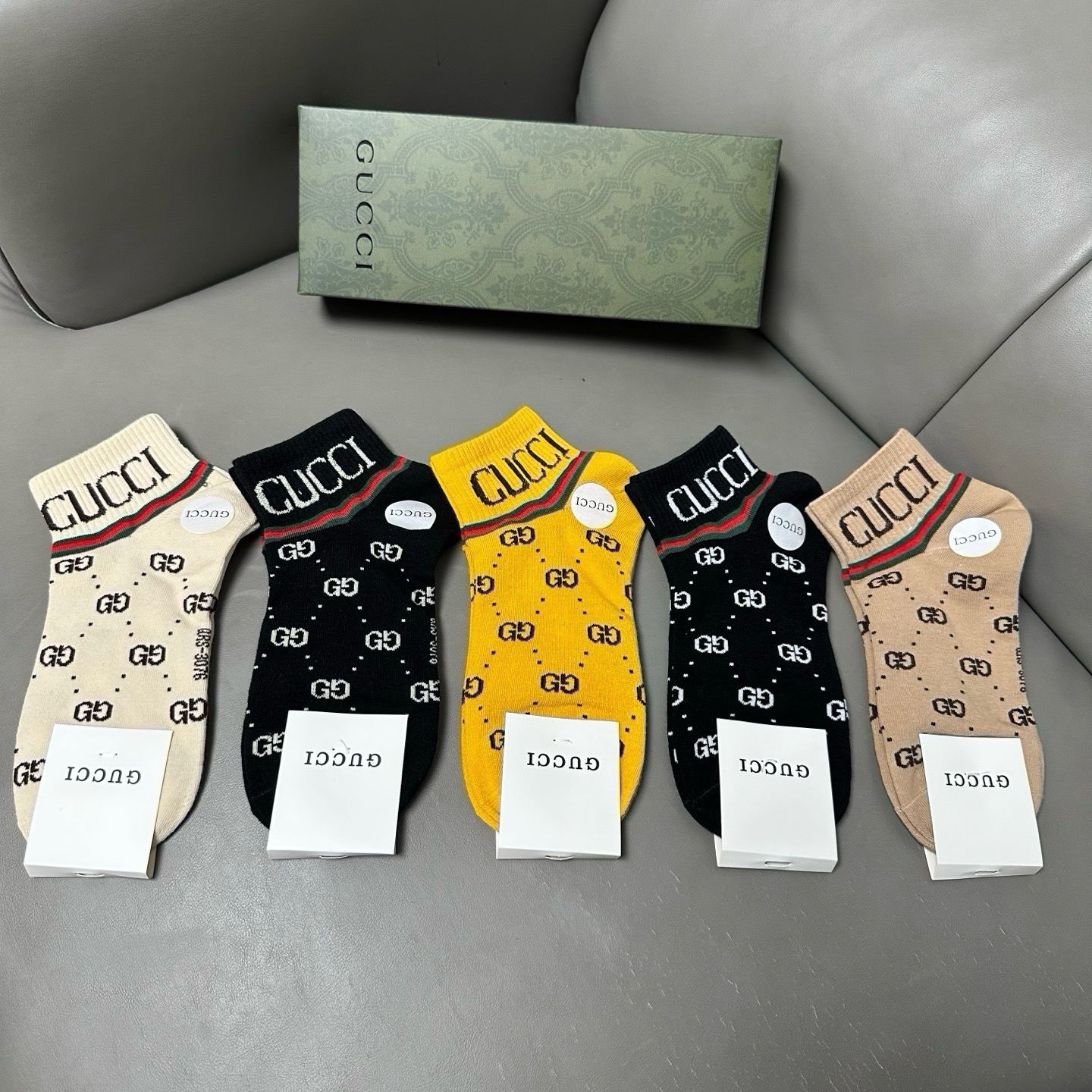 🆕Gucci · 古奇❗️G家新品船袜❗️【一盒五双】提花经典标志，超级nice，实物超漂亮，超火爆小单品，大牌出街，潮