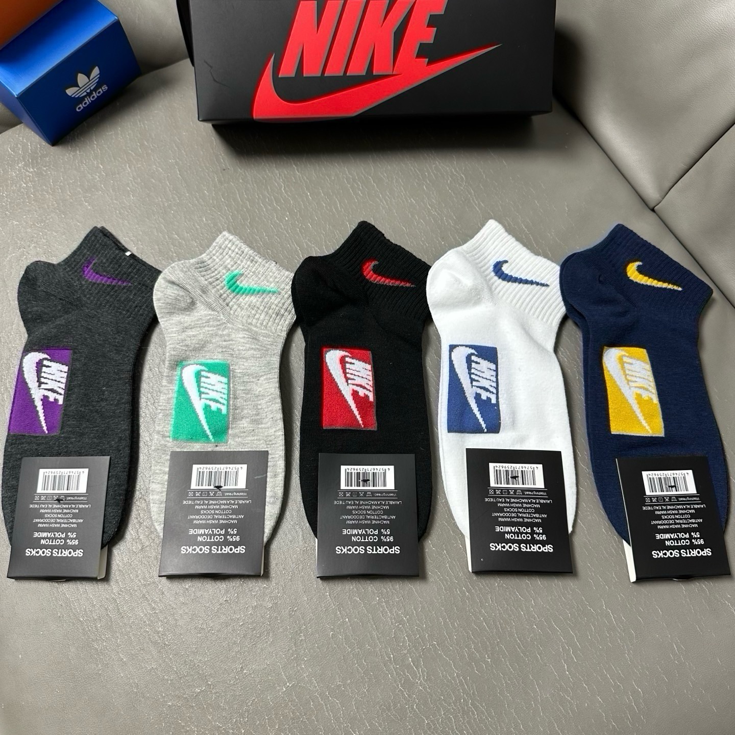 🆕Nike · 耐克❗️永远的经典永远的☑️❗️精梳棉材质，透气吸汗柔软舒适，上脚非常nice❗️商务风潮，送领导送长辈