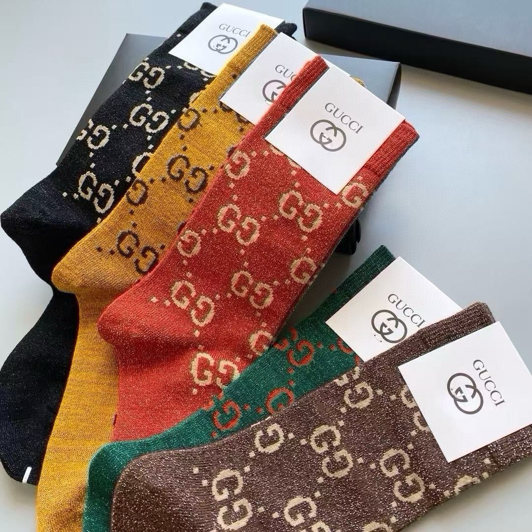 🆕Gucci · 古奇❗️炒鸡火爆的款式❗️【一盒五双】G家专柜一直在售的经典款，纯棉织造，加上闪闪金丝线，实物超漂亮，