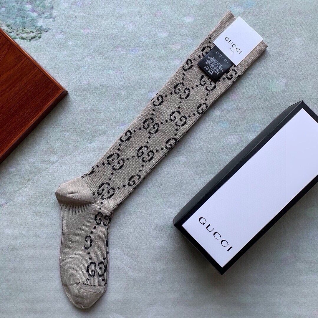 🆕Gucci · 古奇❗️G家经典长款小腿袜❗️【一盒一双】G家专柜一直在售的经典款，外贸订单全品相尾货❗️双针双路纯棉