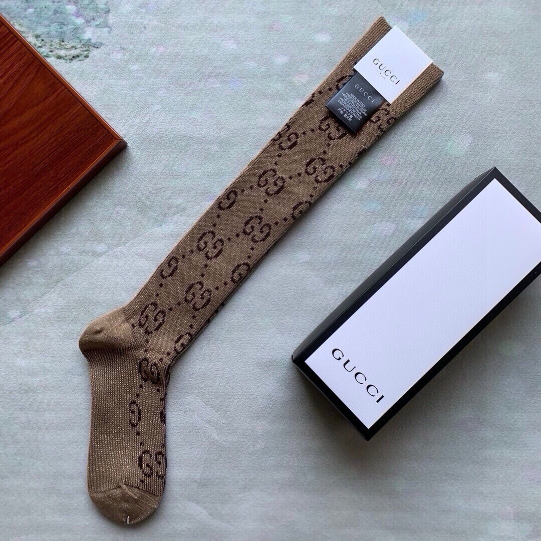 🆕Gucci · 古奇❗️G家经典长款小腿袜❗️【一盒一双】G家专柜一直在售的经典款，外贸订单全品相尾货❗️双针双路纯棉