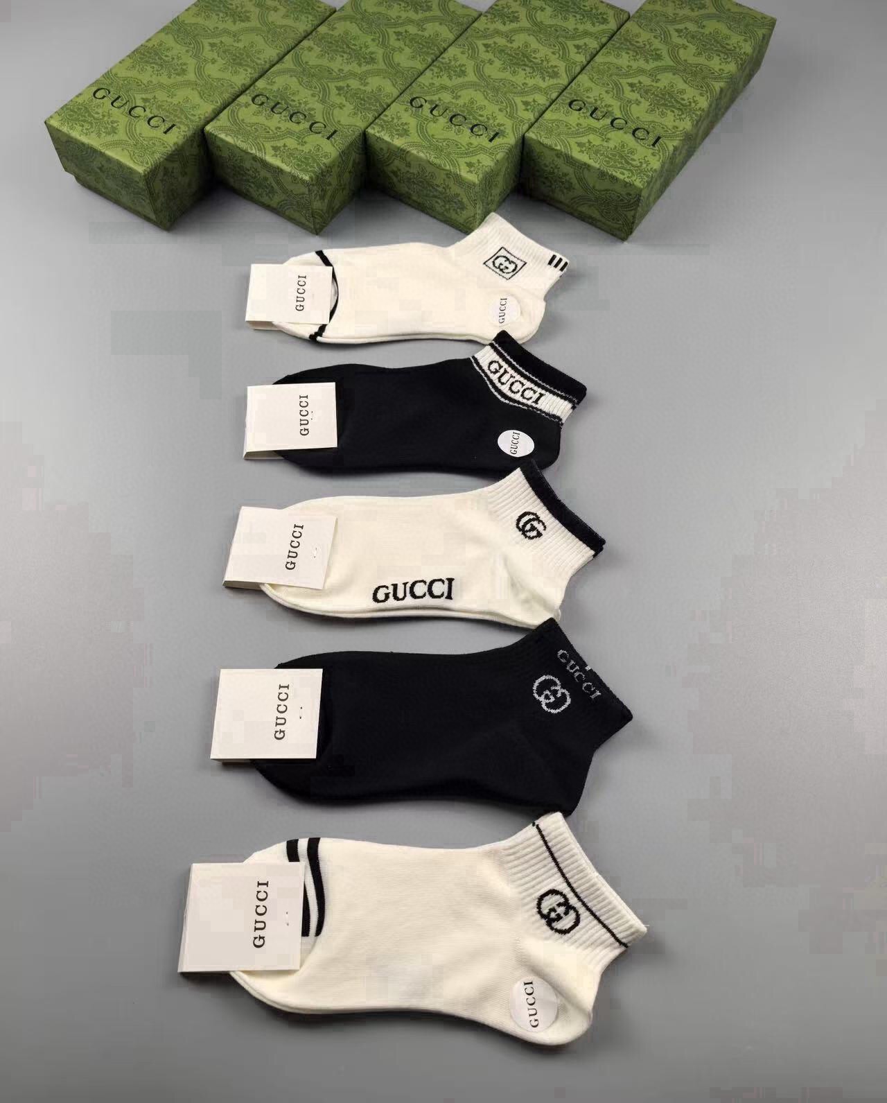 🆕Gucci · 古奇❗️G家新品短袜❗️【一盒五双】提花经典标志，超级nice，实物超漂亮，超火爆小单品，大牌出街，潮