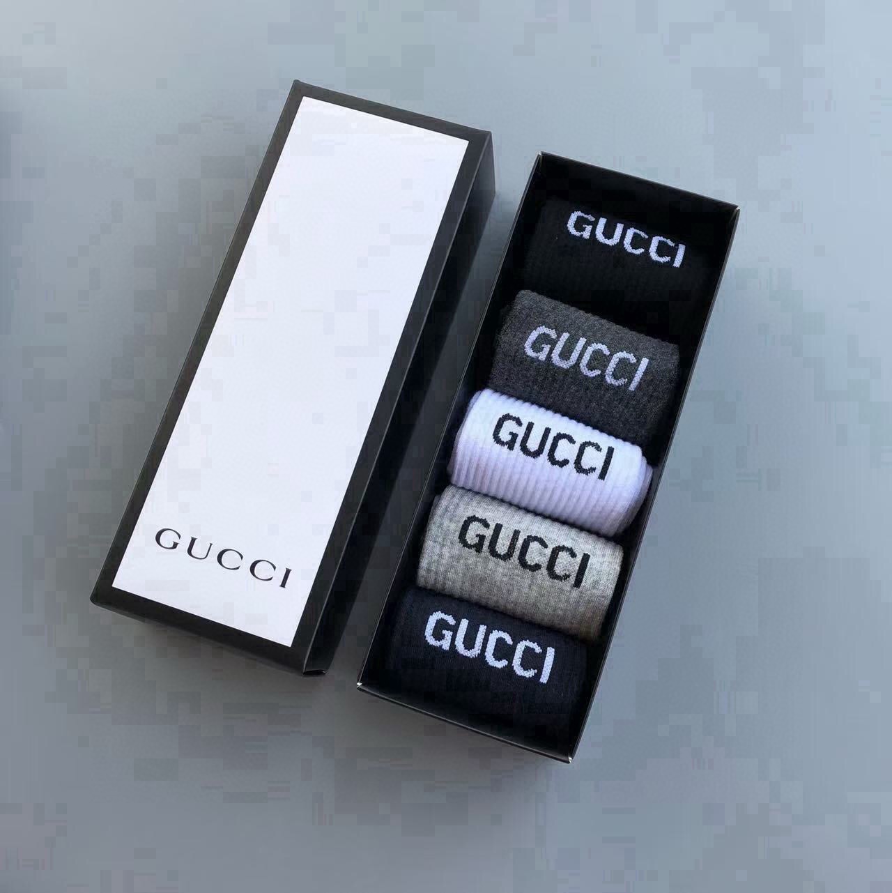 🆕Gucci · 古奇❗️大G家男款袜子❗️【一盒五双】红绿条搭配品牌全称logo，特显高大上，纯棉材质，透气舒适，运动