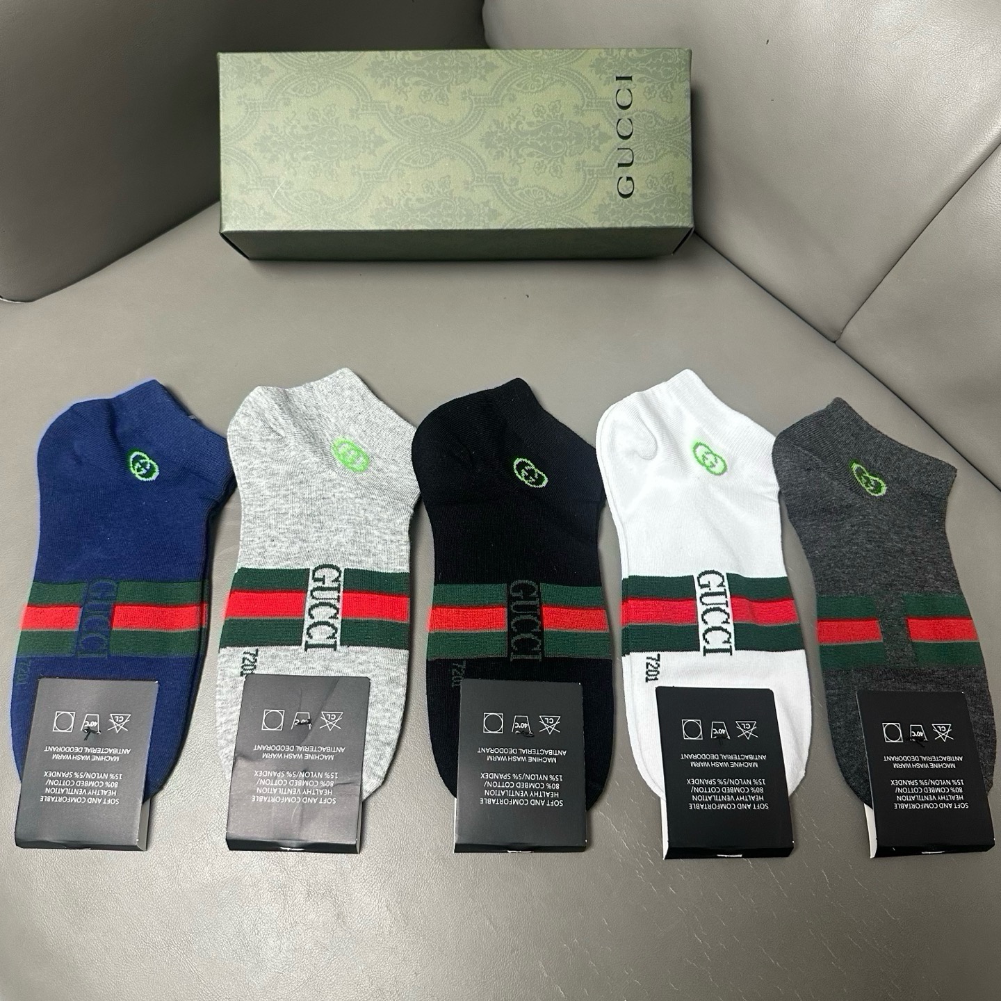 🆕Gucci · 古奇❗️G家新品男款袜子❗️【一盒五双】提花经典标志，超级nice，实物超漂亮，超火爆小单品，大牌出街