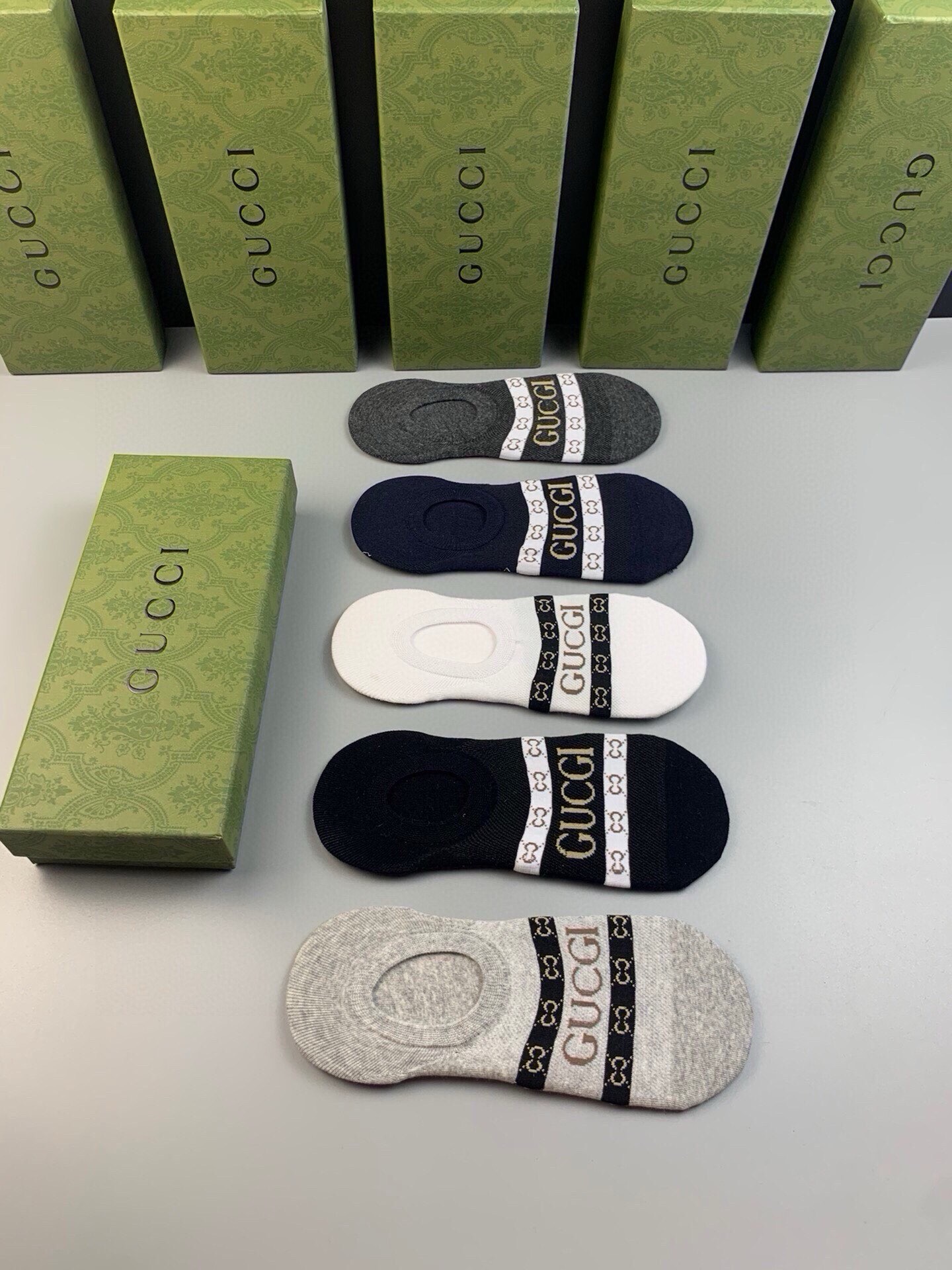 🆕Gucci · 古奇❗️G家新品男款隐形袜子❗️【一盒五双】提花经典Ｇ家标志，纯棉材质，超舒适超美腻❗️大牌出街，潮人