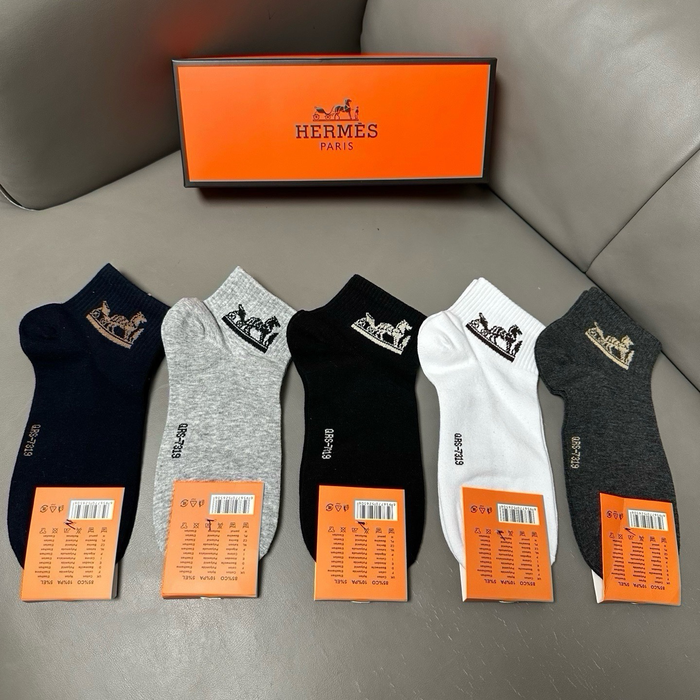 🆕Hermes · 爱马仕❗️大H新品男款春夏款袜子❗️【一盒五双】提花经典标志，纯棉材质制造，透气舒适，超级nice❗