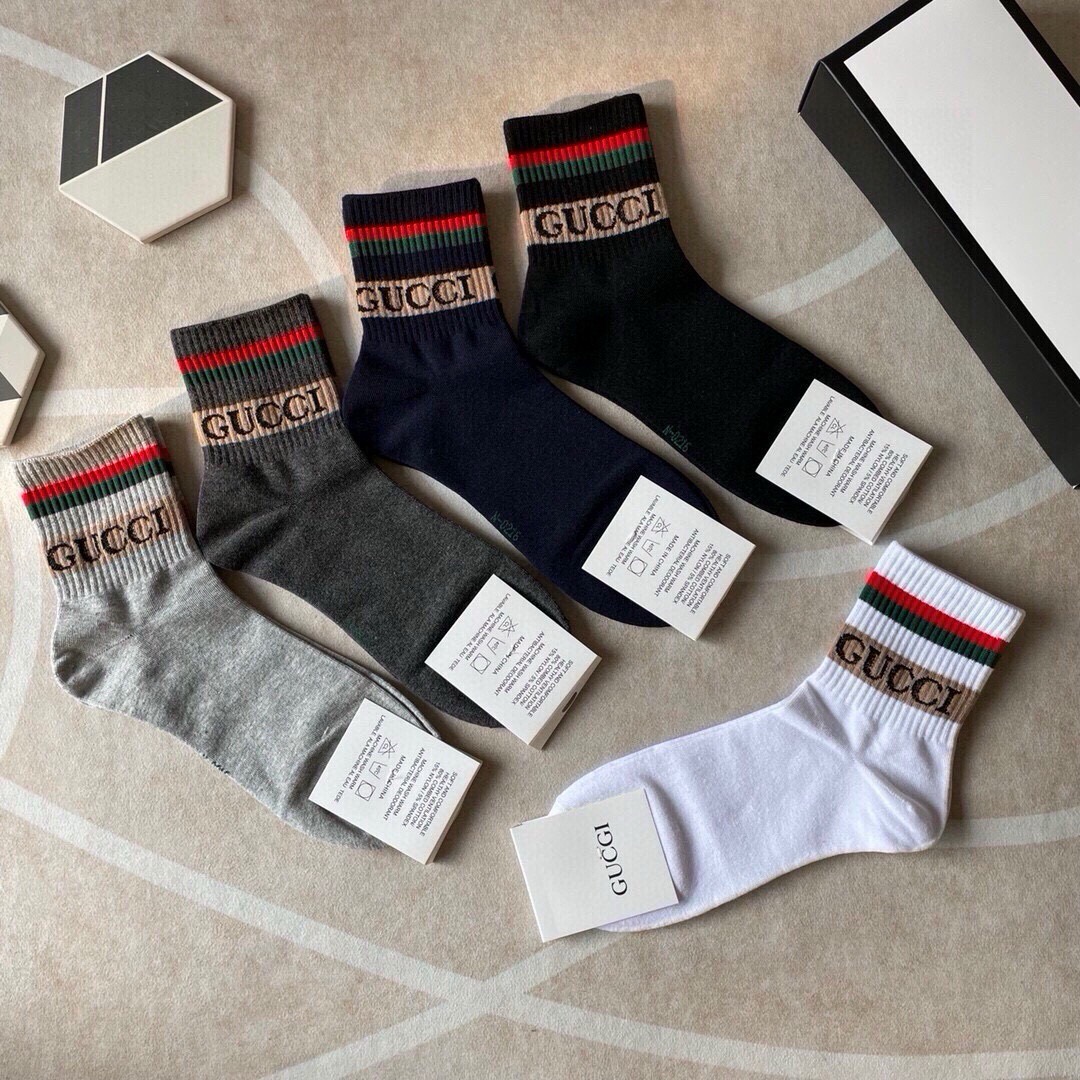 🆕Gucci · 古奇❗️大G家新品男款短筒袜子❗️【一盒五双】红绿条搭配品牌全称logo，特显高大上，纯棉材质，透气舒