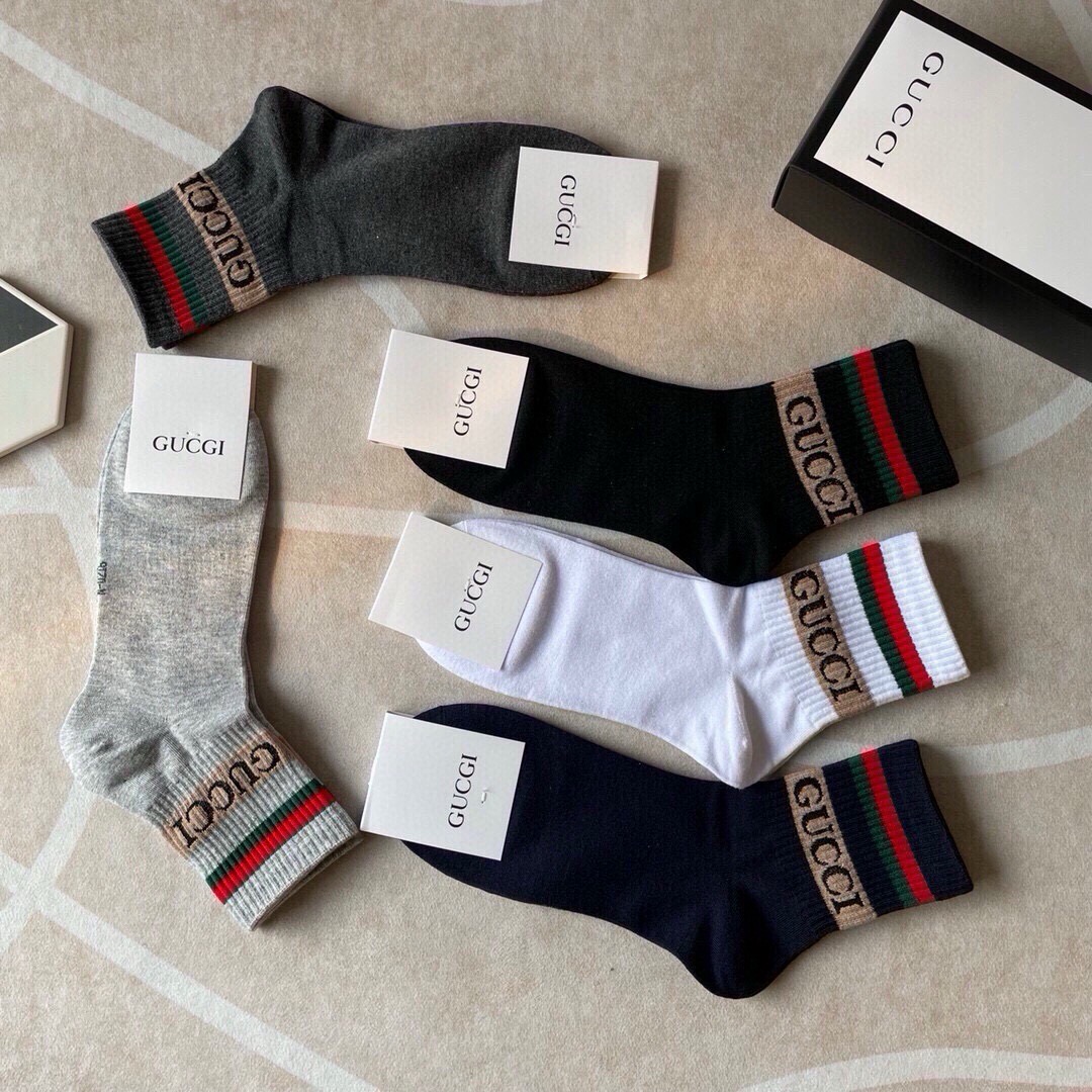 🆕Gucci · 古奇❗️大G家新品男款短筒袜子❗️【一盒五双】红绿条搭配品牌全称logo，特显高大上，纯棉材质，透气舒