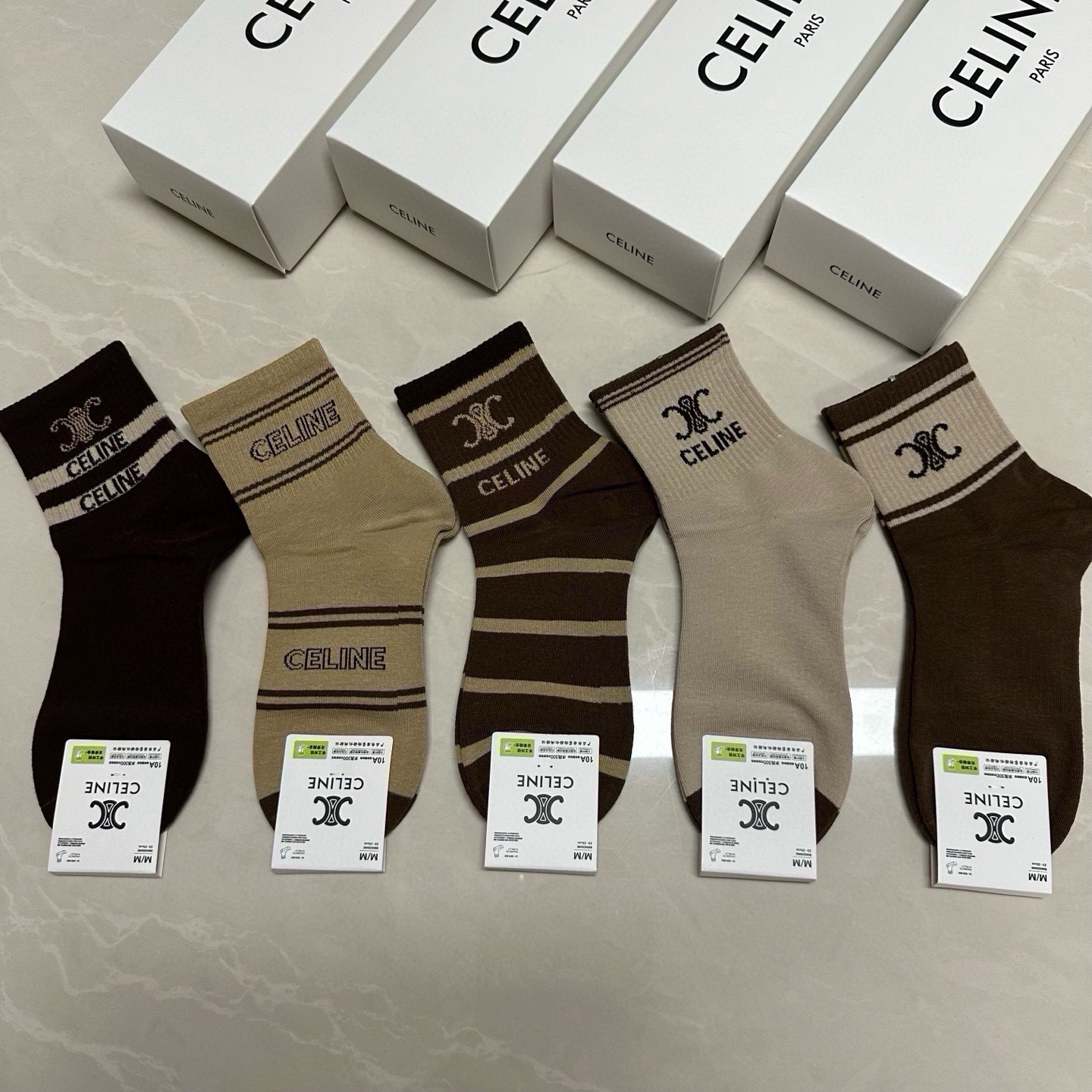 🆕CELINE · 赛琳❗️新品女款中筒袜，【一盒五双】提花经典标志，纯棉材质制造，透气舒适，超级nice❗️超火爆小单