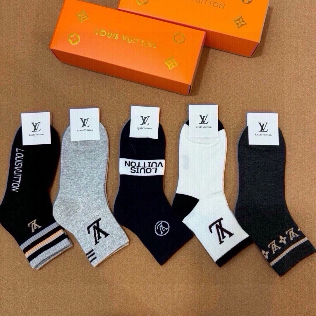 🆕Louis Vuitton · 路易威登❗️驴家新品男款袜子❗️【一盒五双】驴家经典logo，纯棉材质制造，透气舒适，