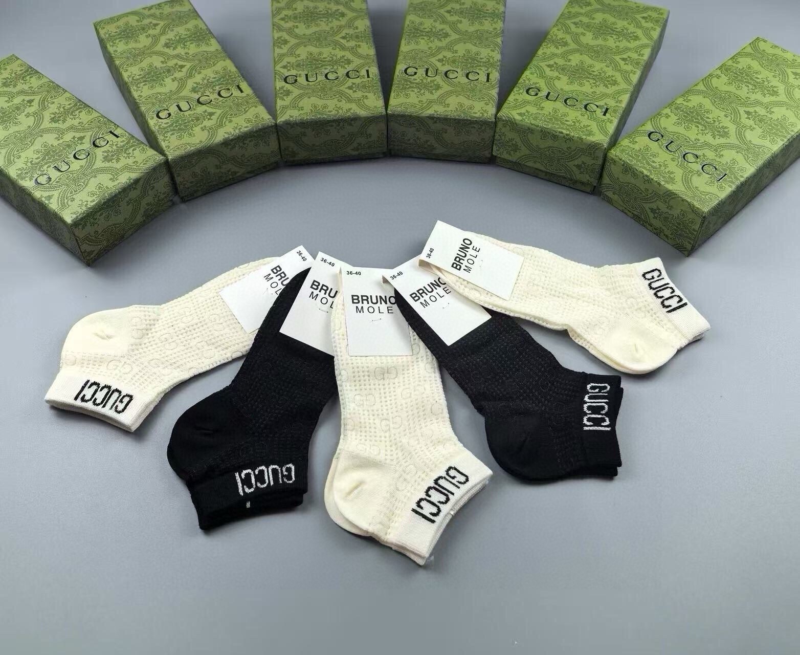 🆕Gucci · 古奇❗️G家新品短袜❗️【一盒五双】提花经典标志，超级nice，实物超漂亮，超火爆小单品，大牌出街，潮