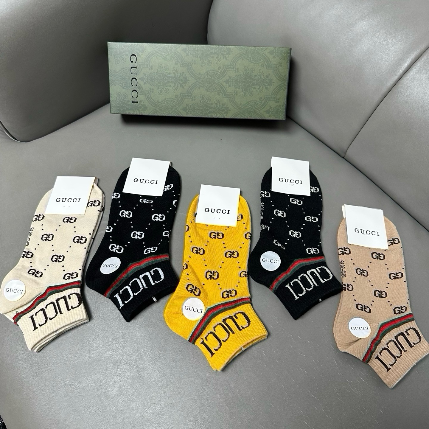 🆕Gucci · 古奇❗️G家新品船袜❗️【一盒五双】提花经典标志，超级nice，实物超漂亮，超火爆小单品，大牌出街，潮