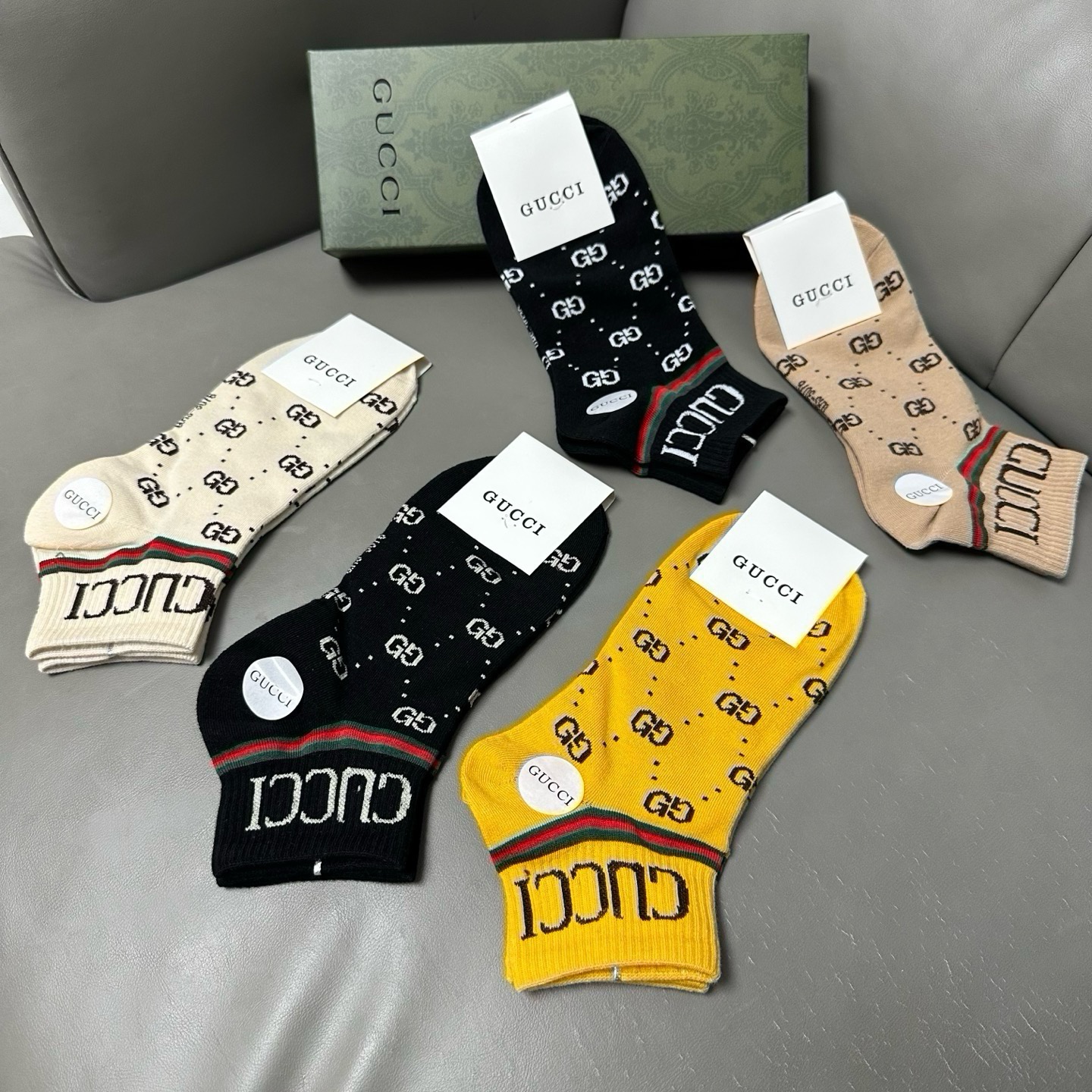 🆕Gucci · 古奇❗️G家新品船袜❗️【一盒五双】提花经典标志，超级nice，实物超漂亮，超火爆小单品，大牌出街，潮