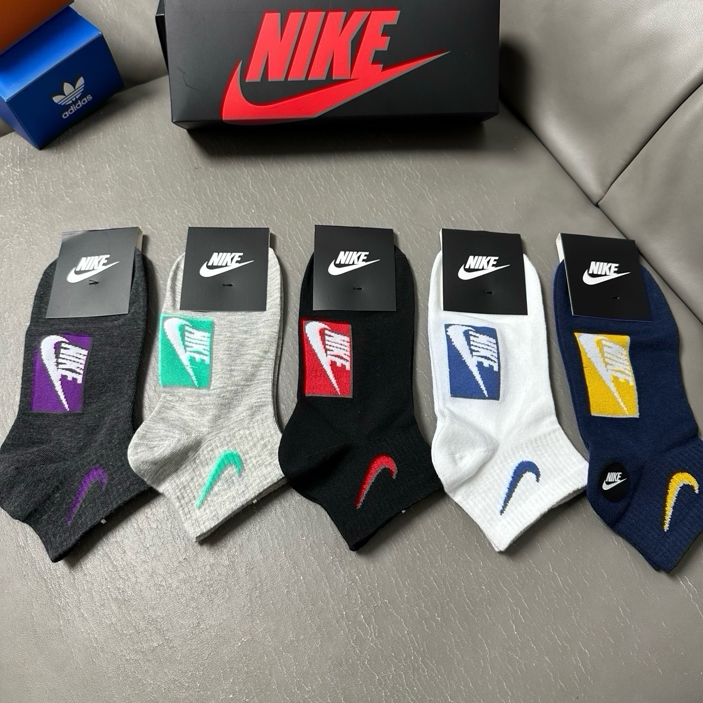 🆕Nike · 耐克❗️永远的经典永远的☑️❗️精梳棉材质，透气吸汗柔软舒适，上脚非常nice❗️商务风潮，送领导送长辈