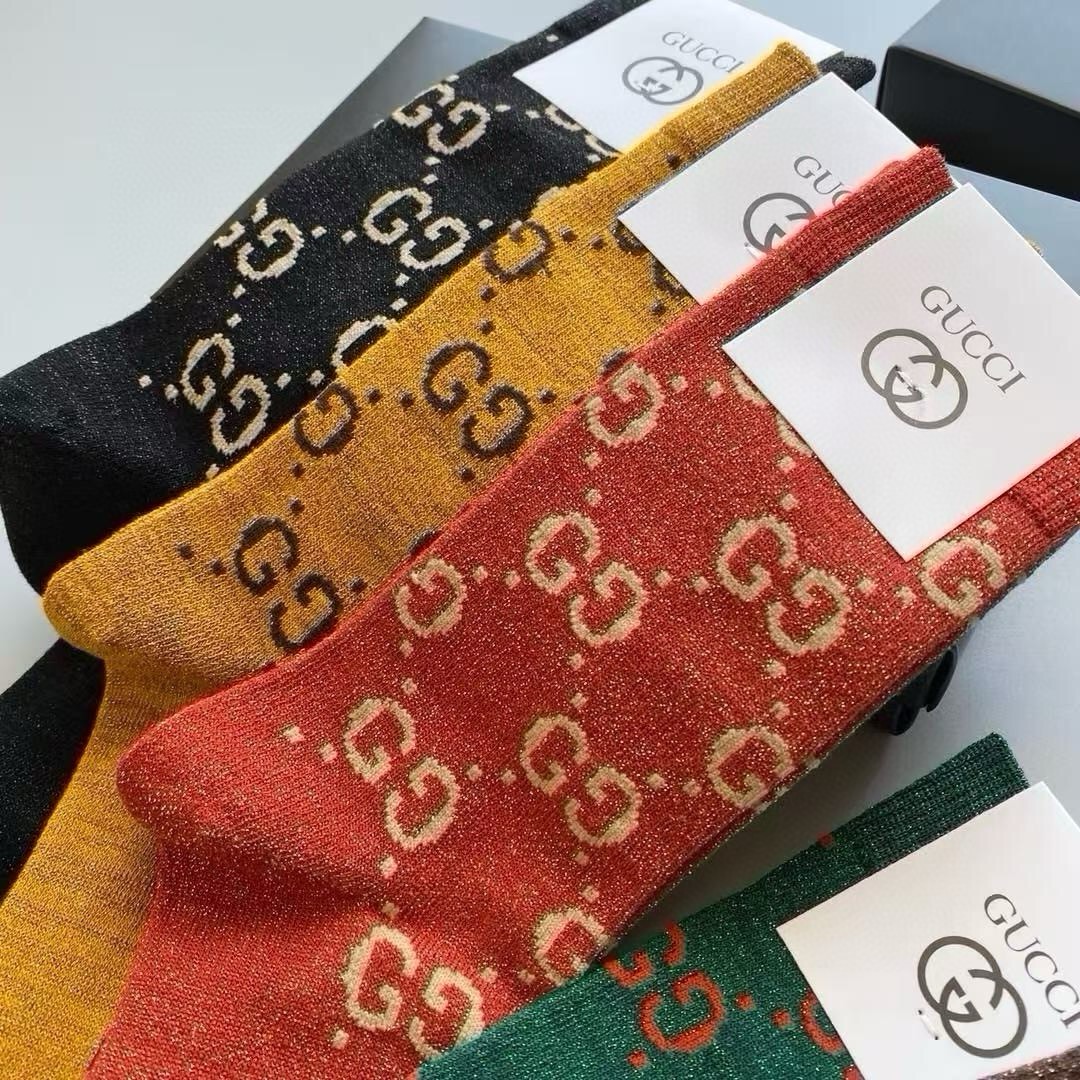 🆕Gucci · 古奇❗️炒鸡火爆的款式❗️【一盒五双】G家专柜一直在售的经典款，纯棉织造，加上闪闪金丝线，实物超漂亮，