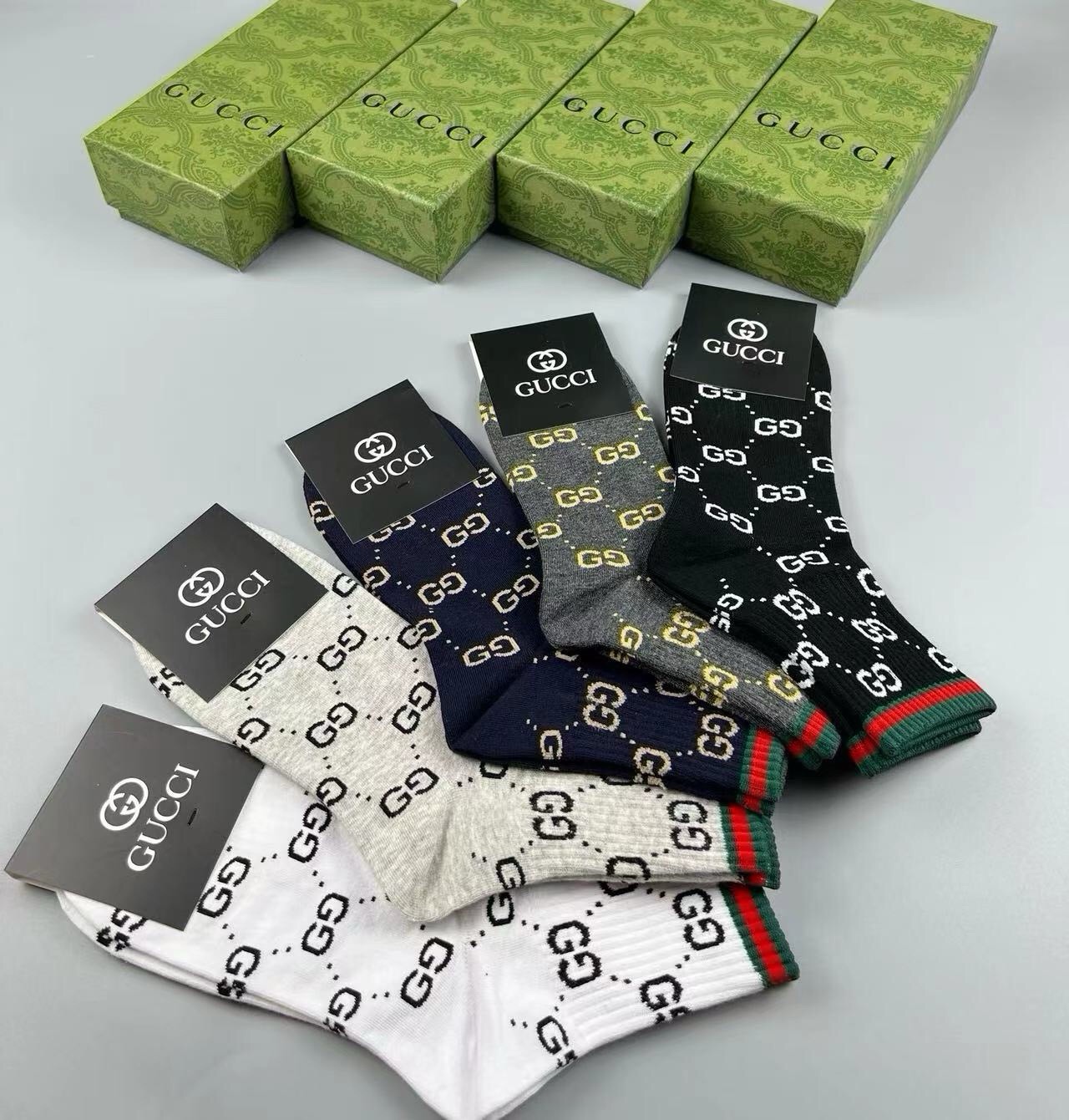 🆕Gucci · 古奇❗️大G家男款袜子❗️【一盒五双】红绿条搭配品牌全称logo，特显高大上，纯棉材质，透气舒适，运动