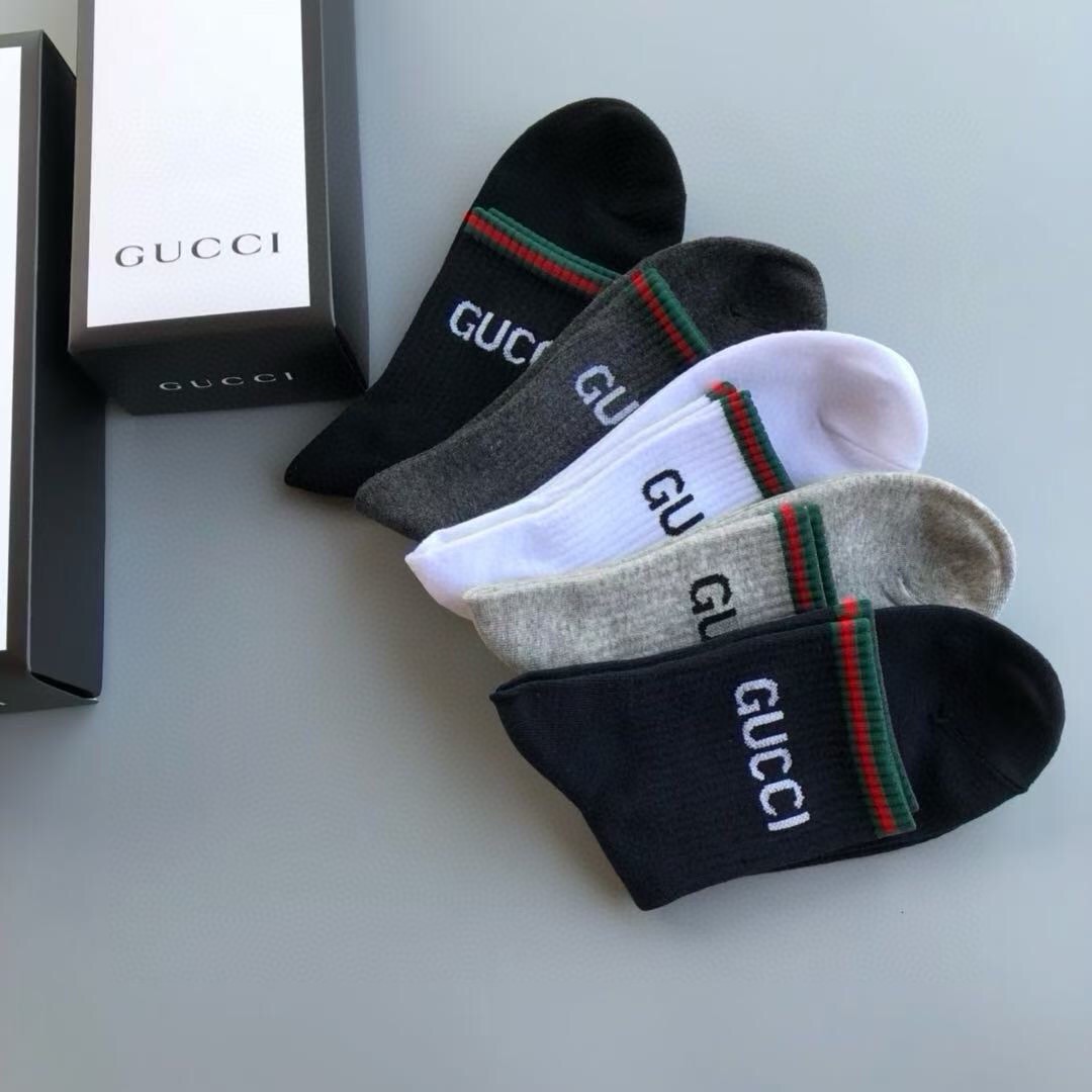 🆕Gucci · 古奇❗️大G家男款袜子❗️【一盒五双】红绿条搭配品牌全称logo，特显高大上，纯棉材质，透气舒适，运动