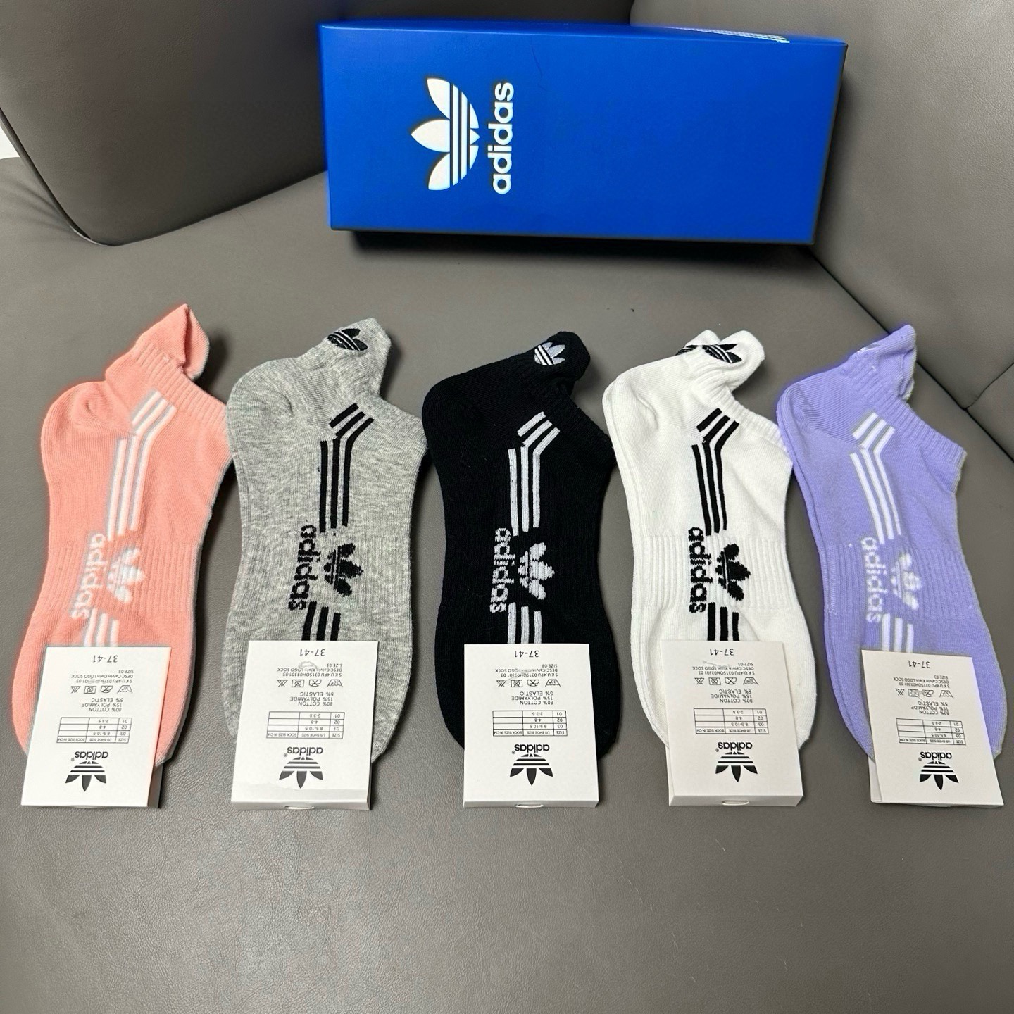 🆕Adidas · 阿迪达斯❗️火爆全网的三叶草❗️☘️logo超级nice❗️❗️设计惊艳绝伦超级好看❗️ins今年超