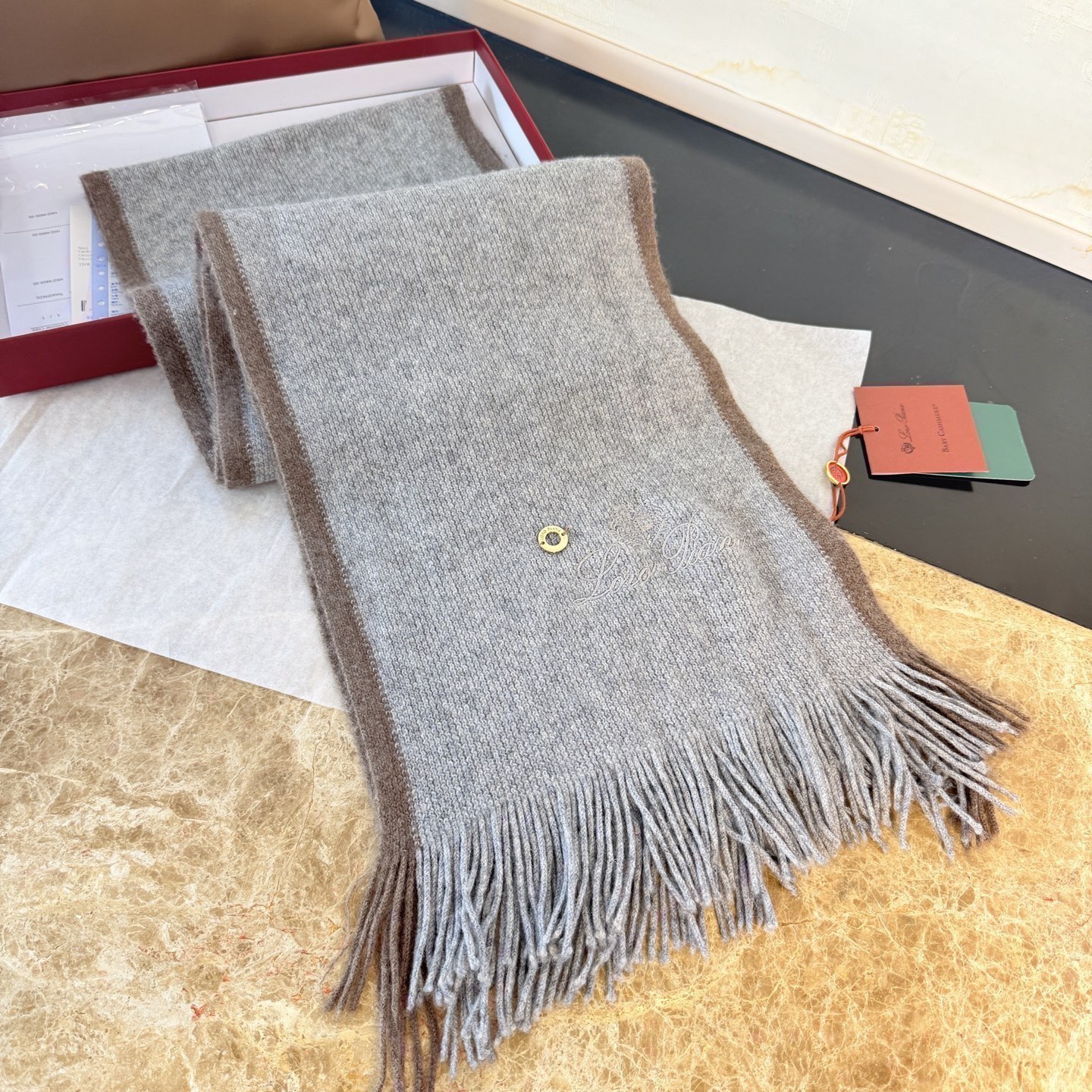 🆕Loro Piana · 诺悠翩雅秋冬新品羊绒针织围巾！出口尾单，客供顶级纱线！这款织法比较难，又很费纱线，工艺难度非
