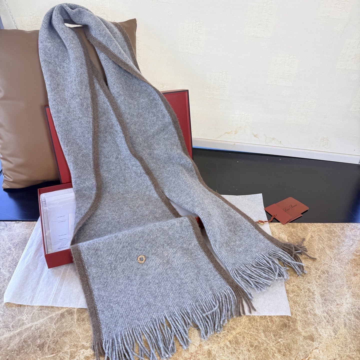 🆕Loro Piana · 诺悠翩雅秋冬新品羊绒针织围巾！出口尾单，客供顶级纱线！这款织法比较难，又很费纱线，工艺难度非