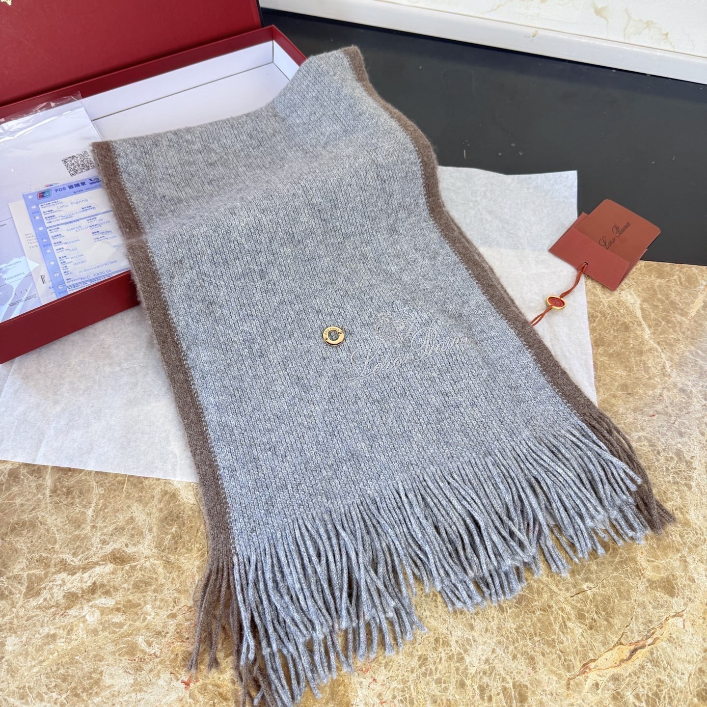🆕Loro Piana · 诺悠翩雅秋冬新品羊绒针织围巾！出口尾单，客供顶级纱线！这款织法比较难，又很费纱线，工艺难度非