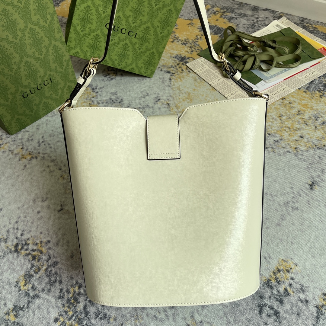 [發]550。  GUCCI新款专柜品质，顶级原单货，实物实拍！款号782904白皮🎈🎈🎈尺寸：宽25.5X高28X侧宽16.5，🎉🎉🎉出货啦！