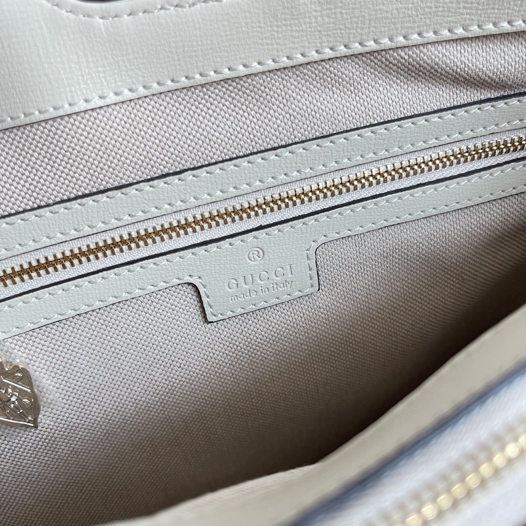 [發]550。  GUCCI新款专柜品质，顶级原单货，实物实拍！款号782904白皮🎈🎈🎈尺寸：宽25.5X高28X侧宽16.5，🎉🎉🎉出货啦！