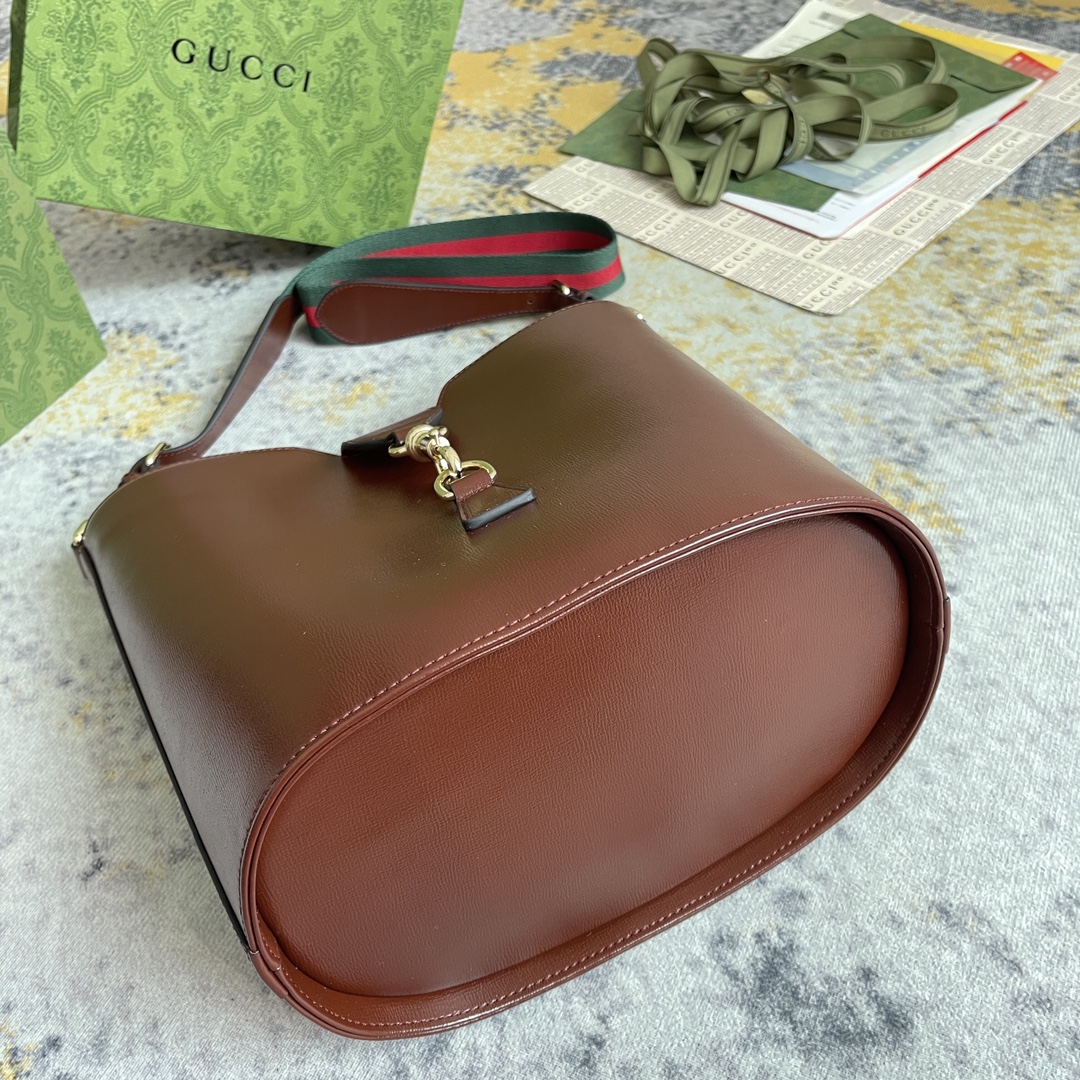 [發]550。  GUCCI新款专柜品质，顶级原单货，实物实拍！款号782904枣红🎈🎈🎈尺寸：宽25.5X高28X侧宽16.5，🎉🎉🎉出货啦！