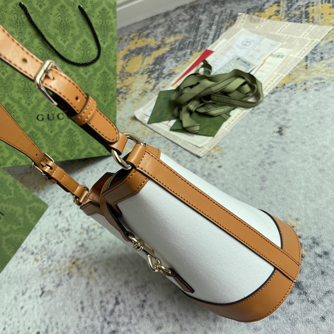 [發]460。  GUCCI新款专柜品质，顶级原单货，实物实拍！款号782908白布棕皮🎈🎈🎈尺寸：宽20.5X高18.5X侧宽12.5，🎉🎉🎉出货啦！