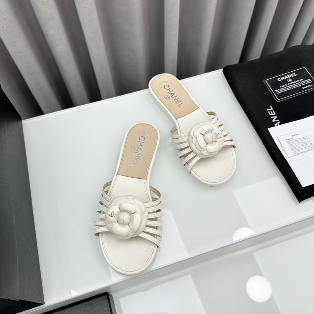 Chanel CHA小香24P春夏新品山茶花凉拖