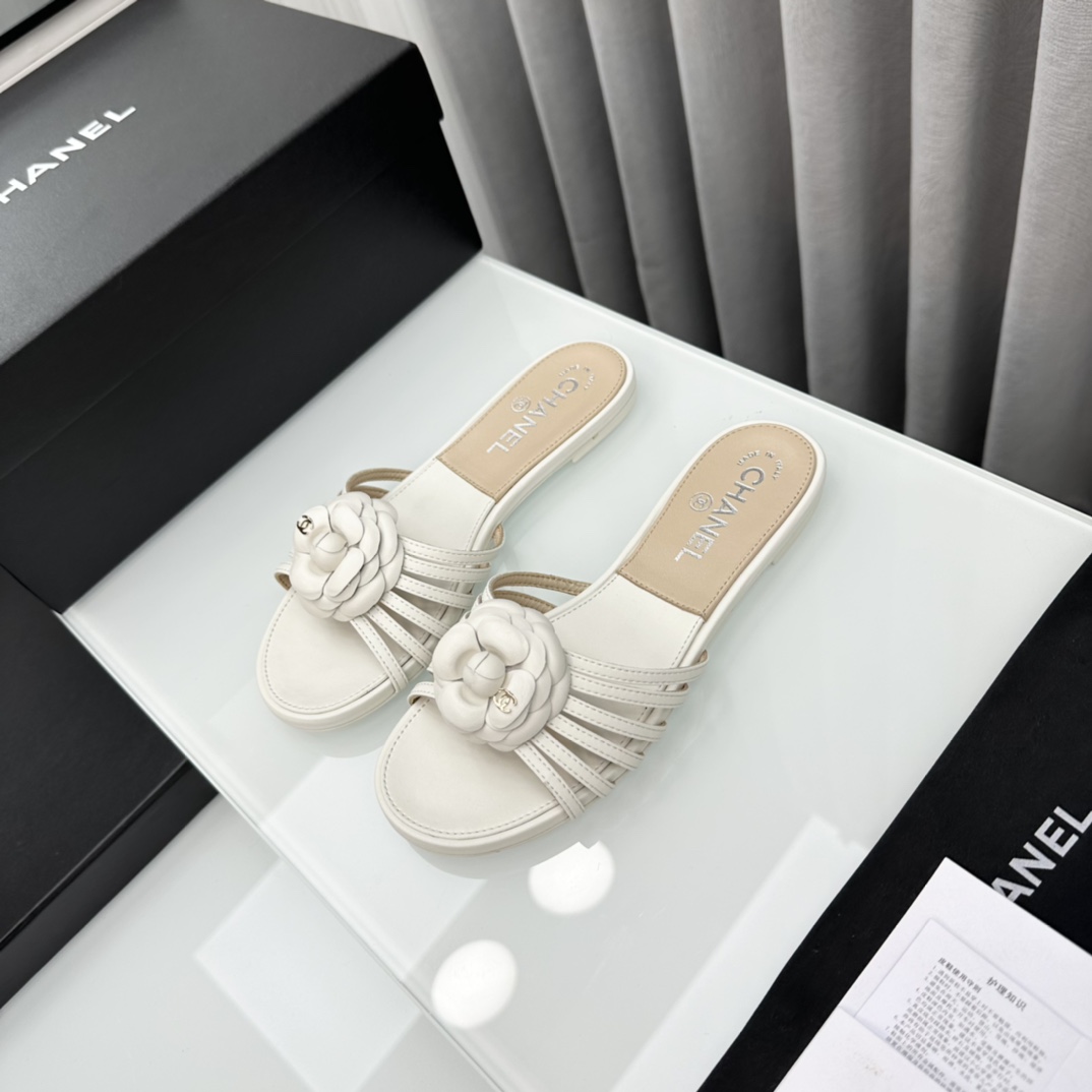 Chanel CHA小香24P春夏新品山茶花凉拖