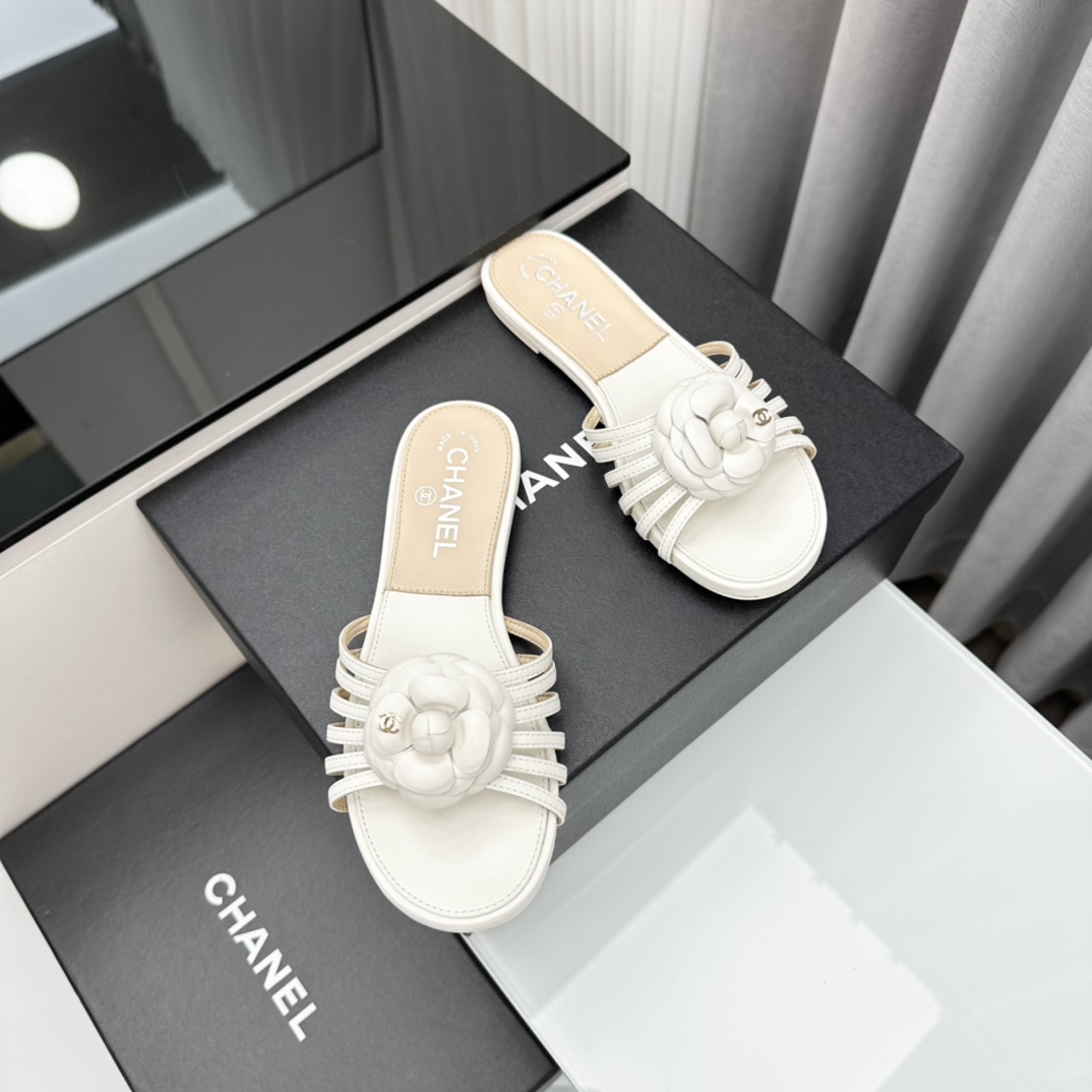 Chanel CHA小香24P春夏新品山茶花凉拖