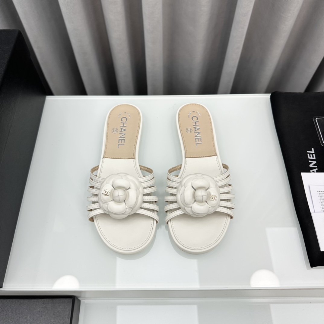 Chanel CHA小香24P春夏新品山茶花凉拖