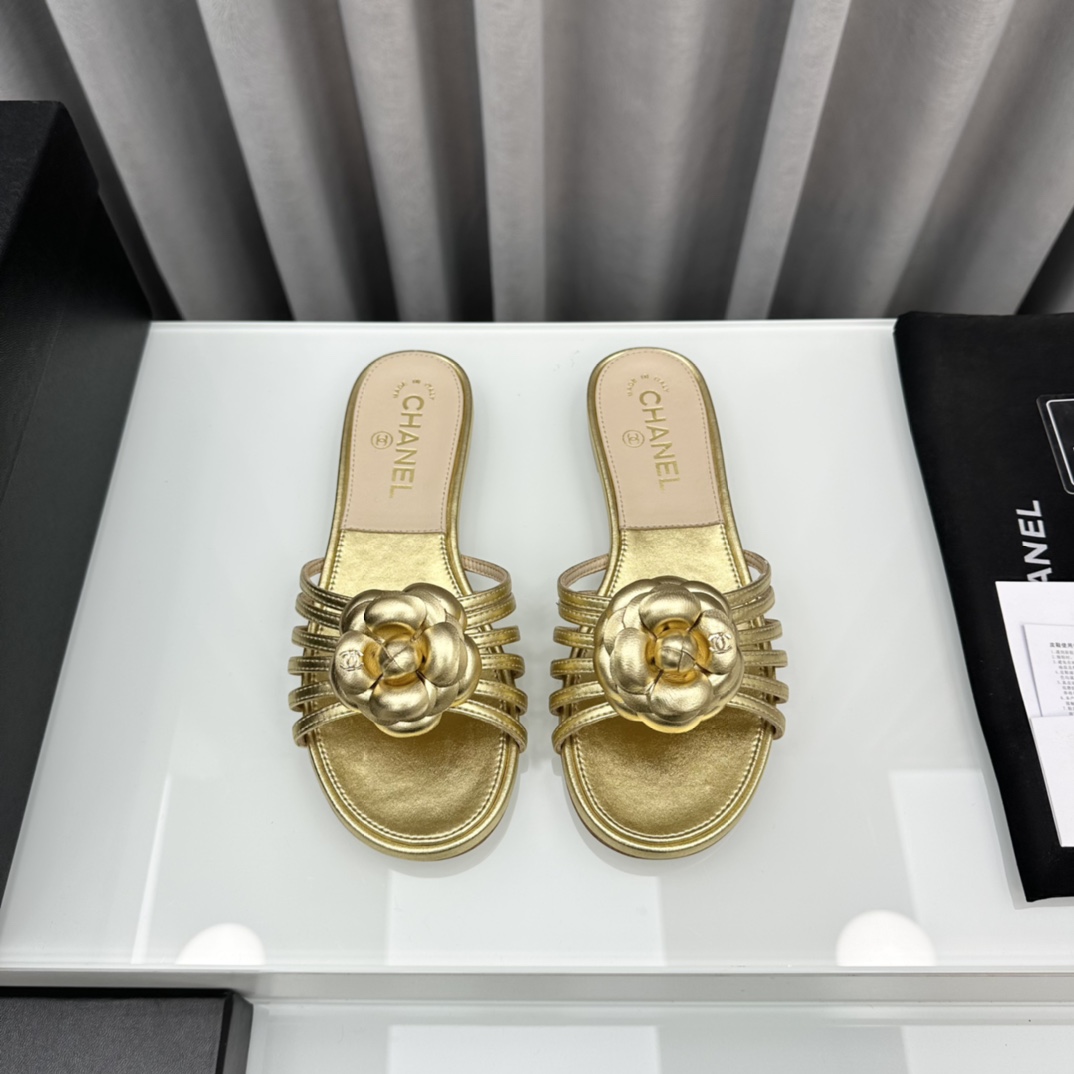 Chanel CHA小香24P春夏新品山茶花凉拖
