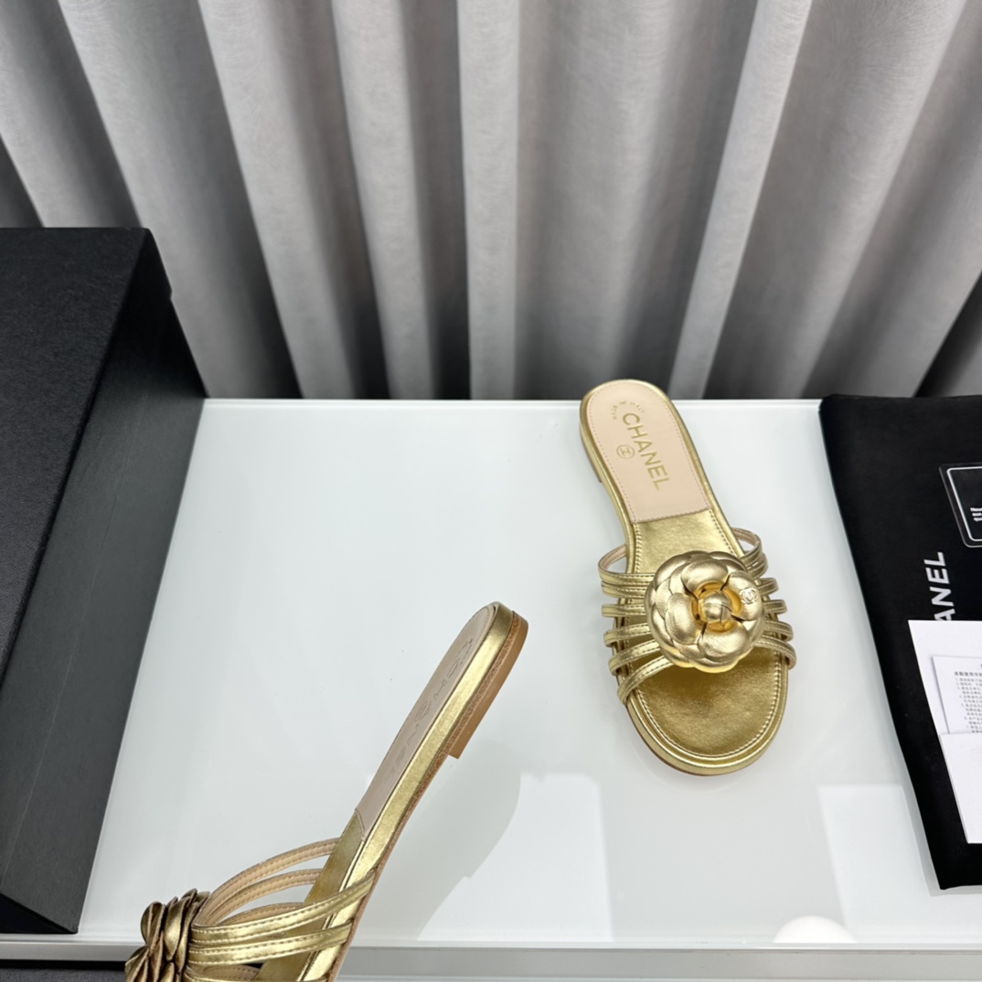 Chanel CHA小香24P春夏新品山茶花凉拖