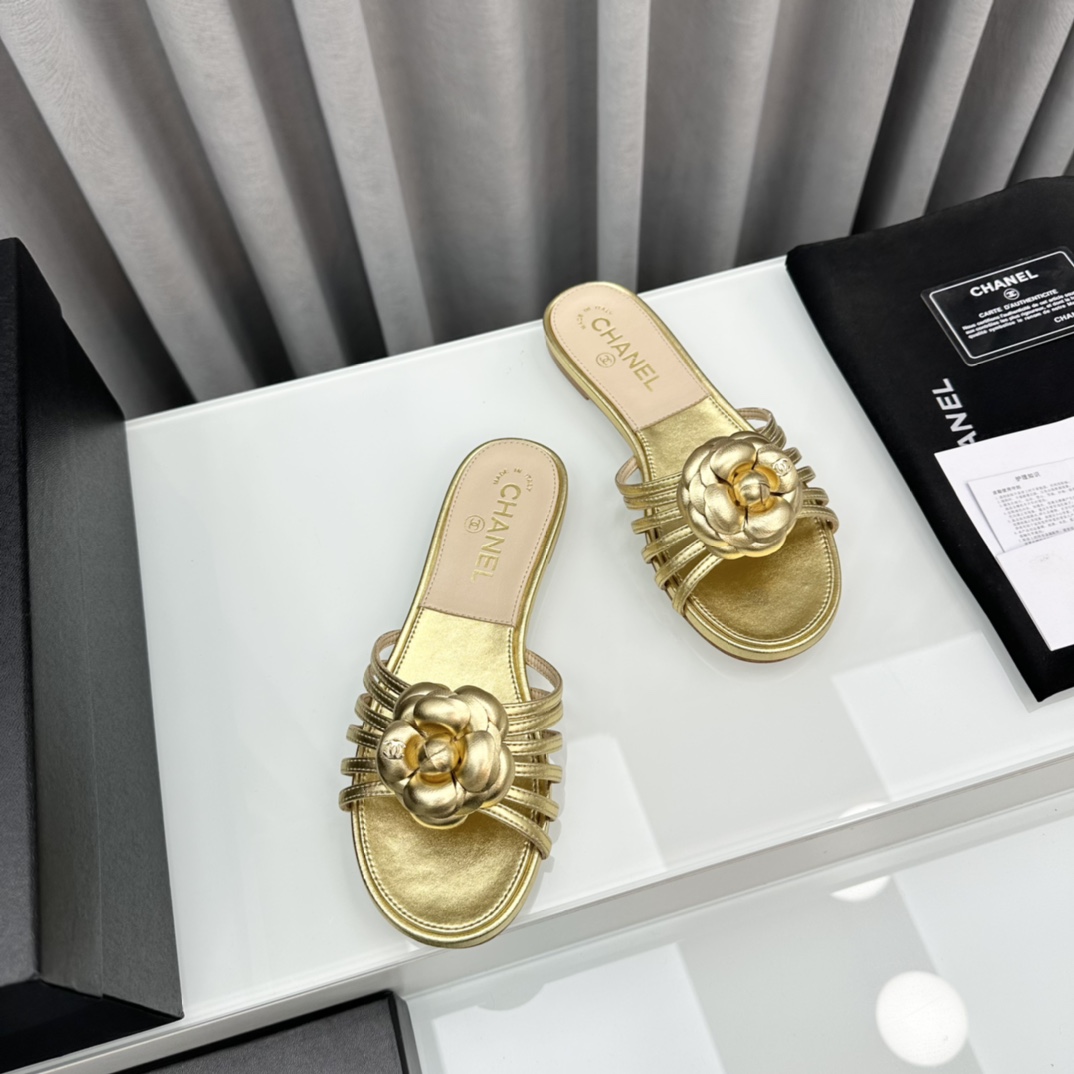 Chanel CHA小香24P春夏新品山茶花凉拖
